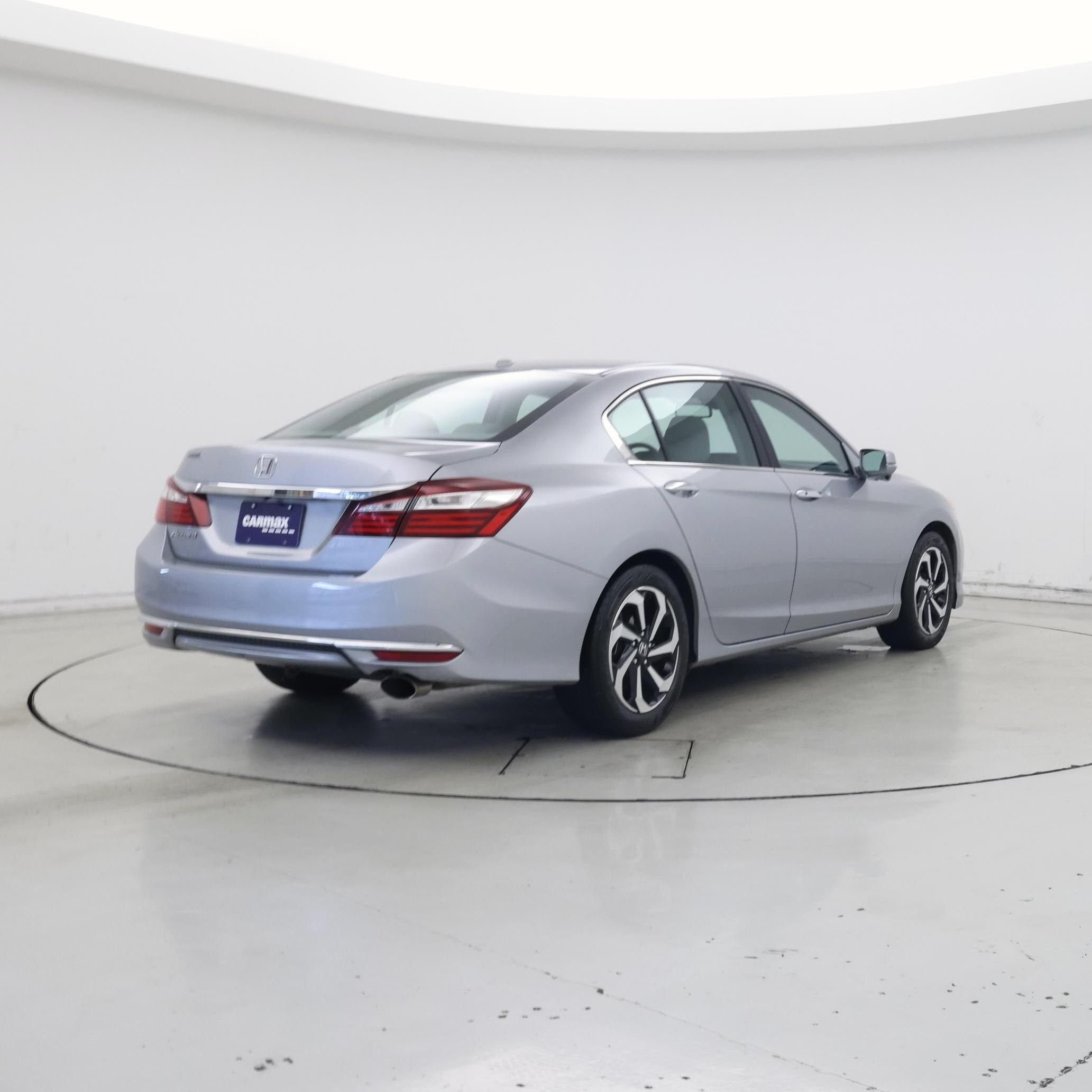 Thumbnail: 2017 Honda Accord - 8