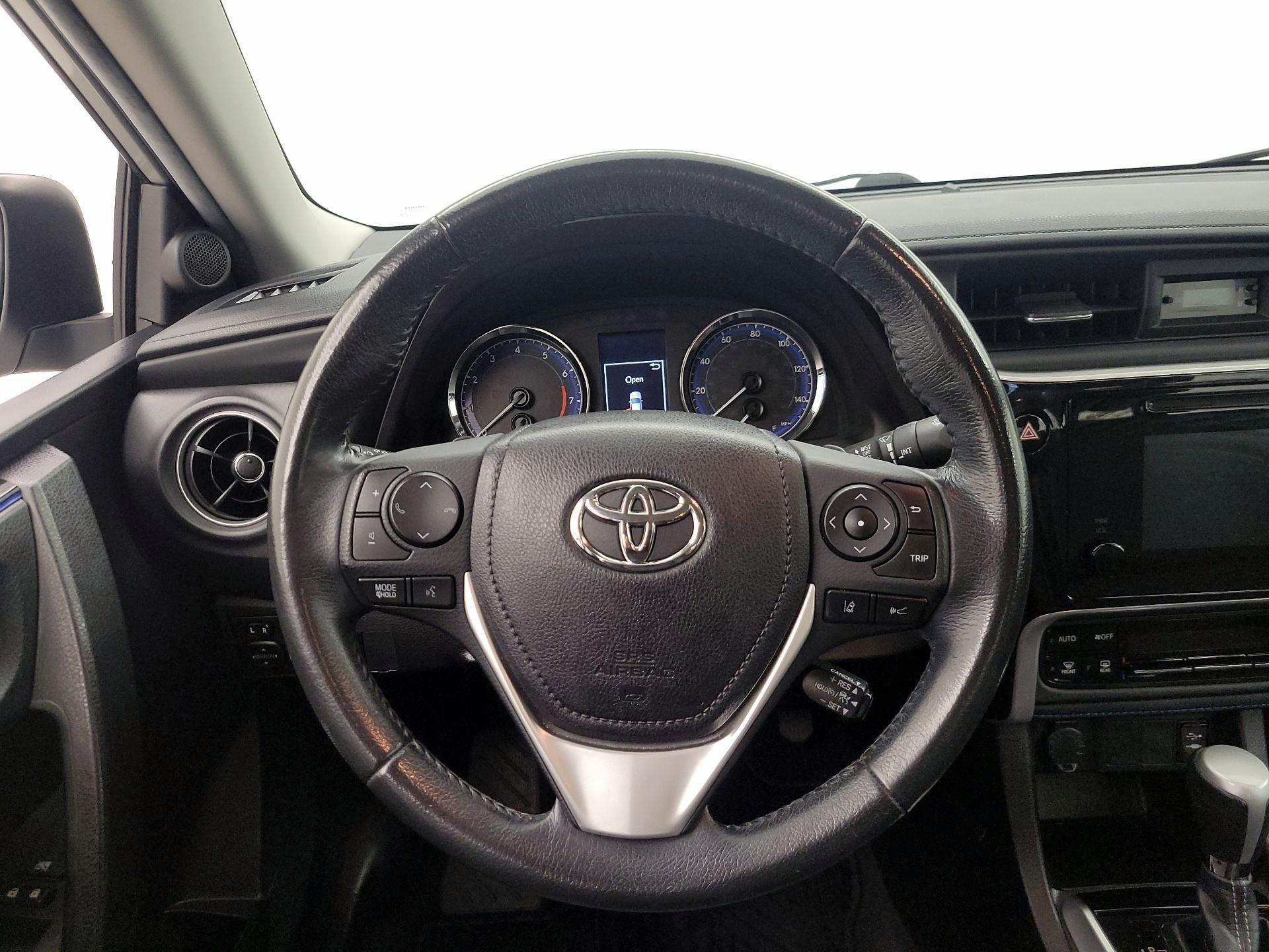 Thumbnail: 2019 Toyota Corolla - 10