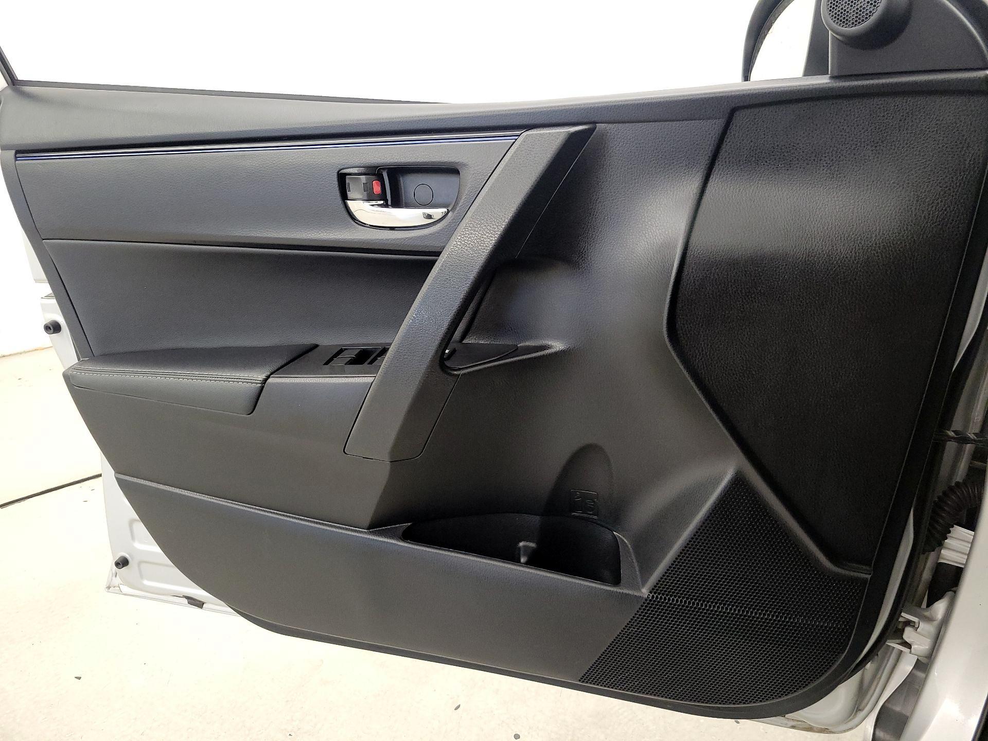 Thumbnail: 2019 Toyota Corolla - 12