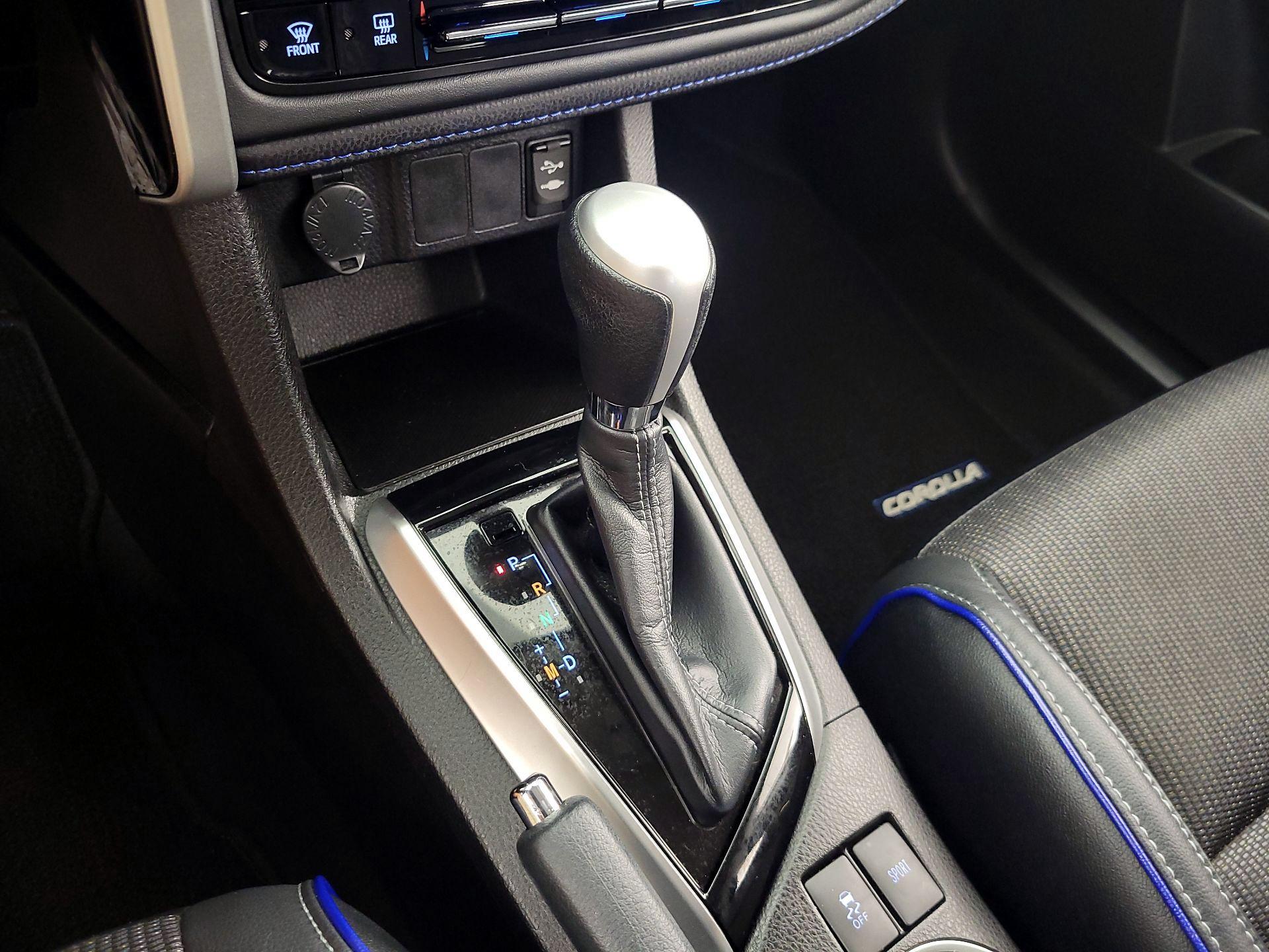 Thumbnail: 2019 Toyota Corolla - 17