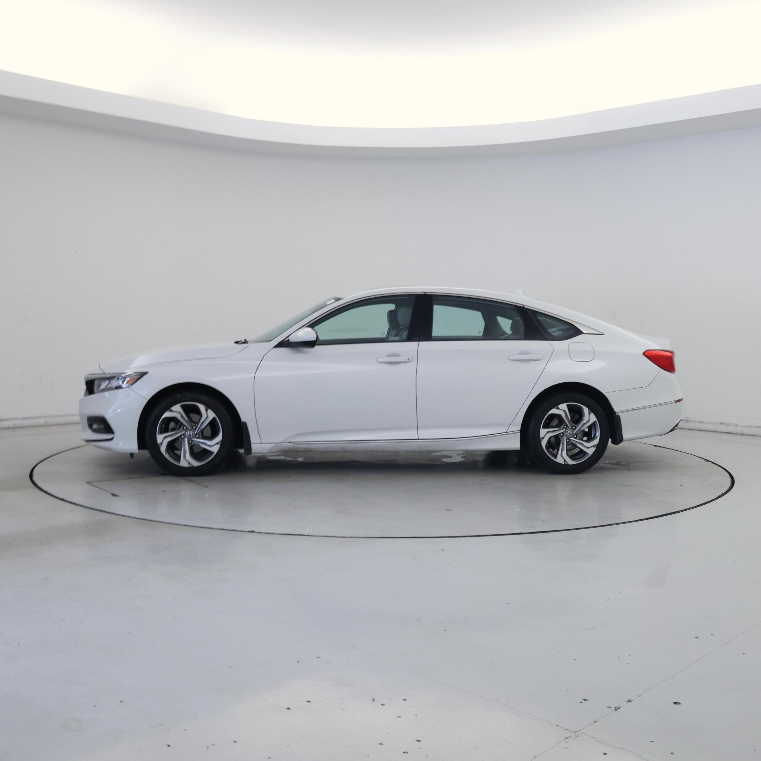 Thumbnail: 2019 Honda Accord - 3