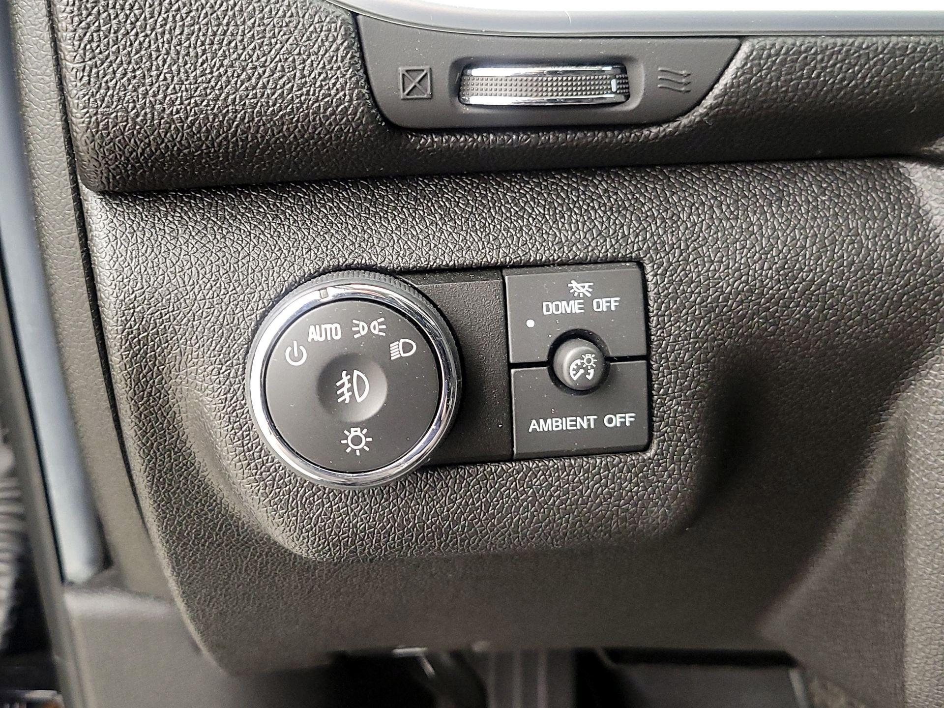 Thumbnail: 2015 Chevrolet Traverse - 13