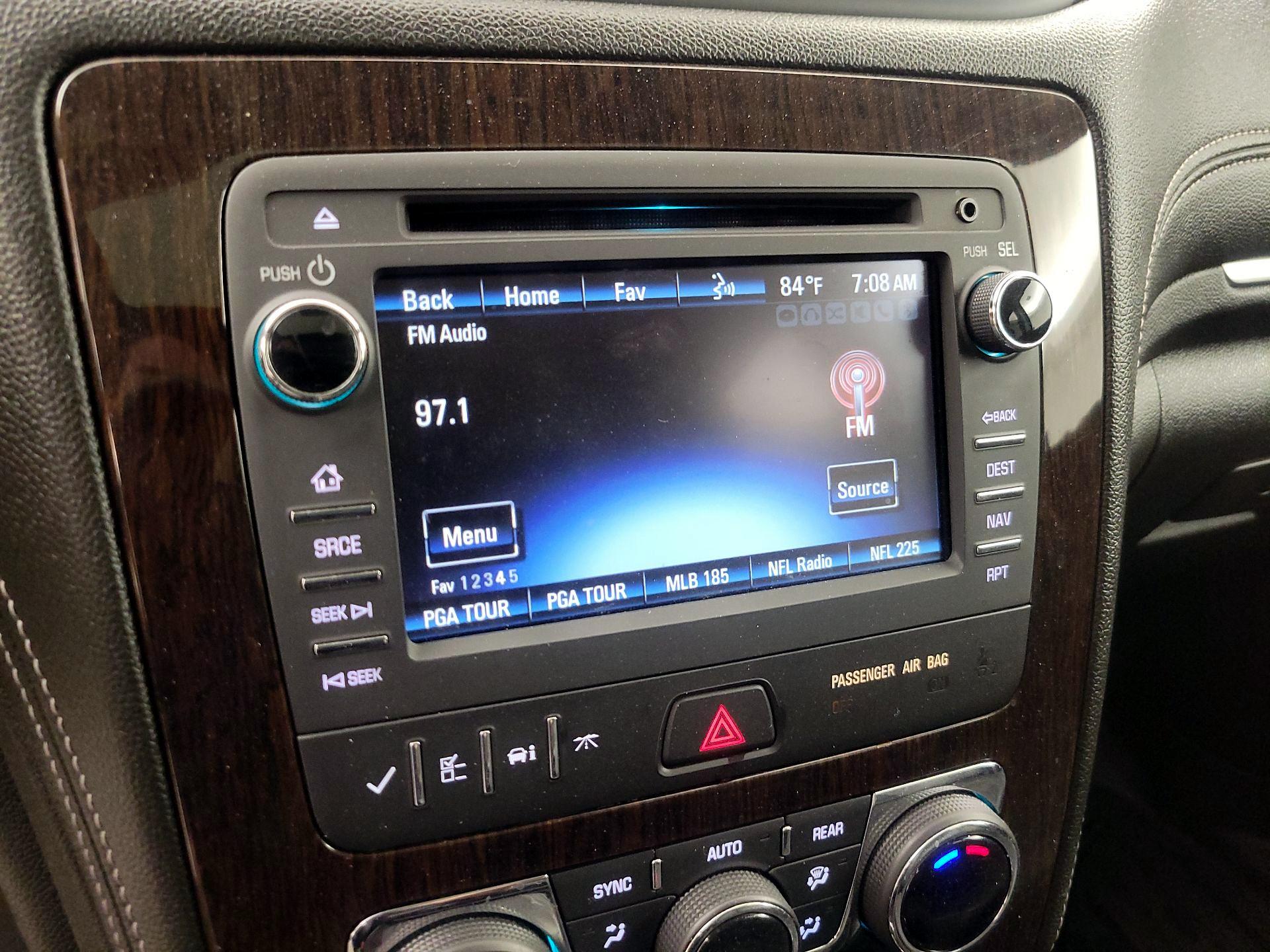 Thumbnail: 2015 Chevrolet Traverse - 16