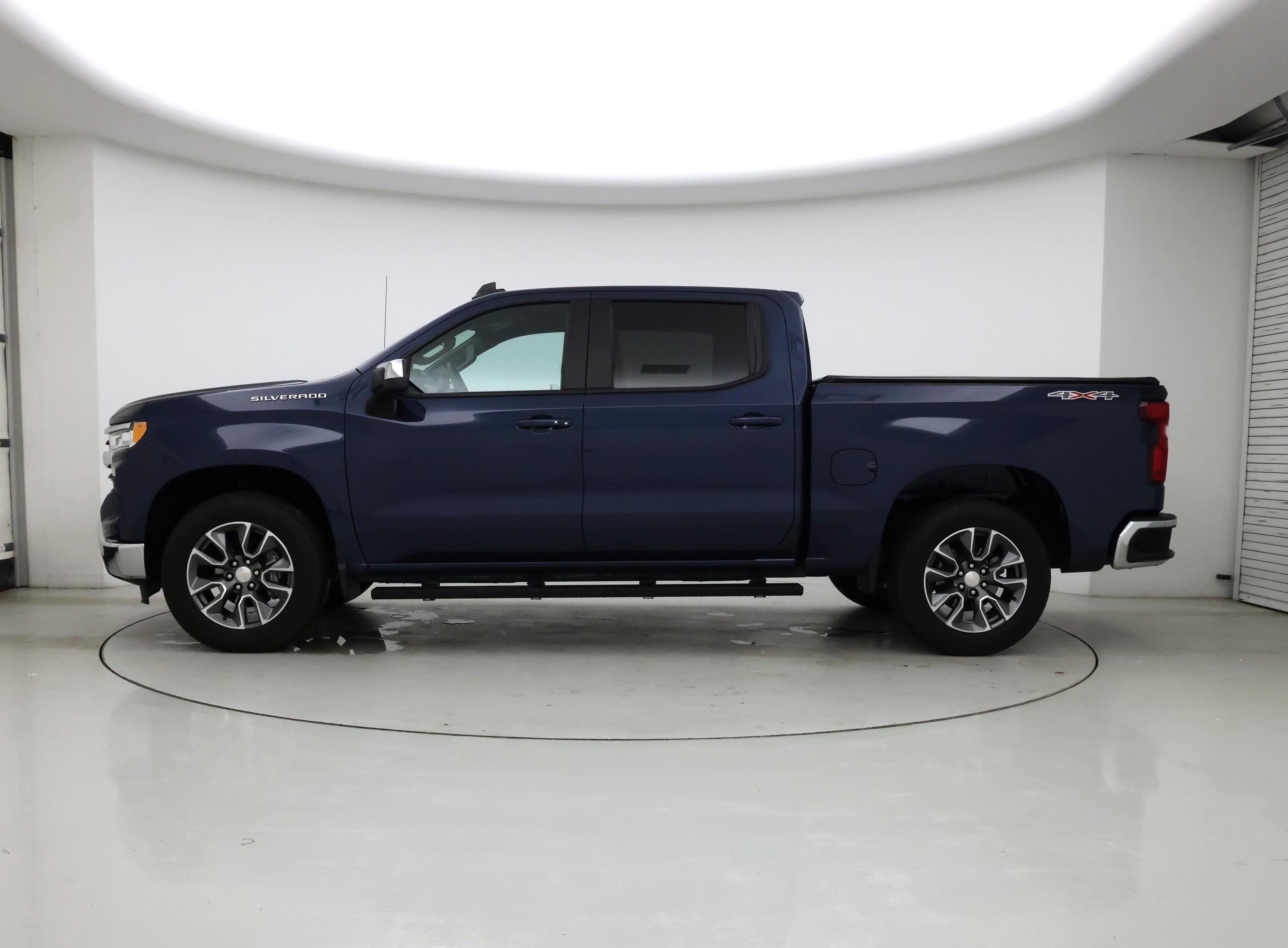 Thumbnail: 2023 Chevrolet Silverado 1500 - 3
