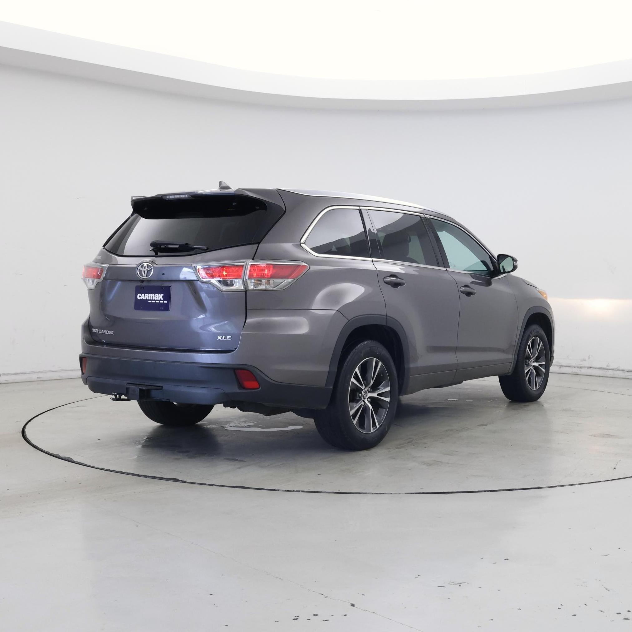 Thumbnail: 2016 Toyota Highlander - 8