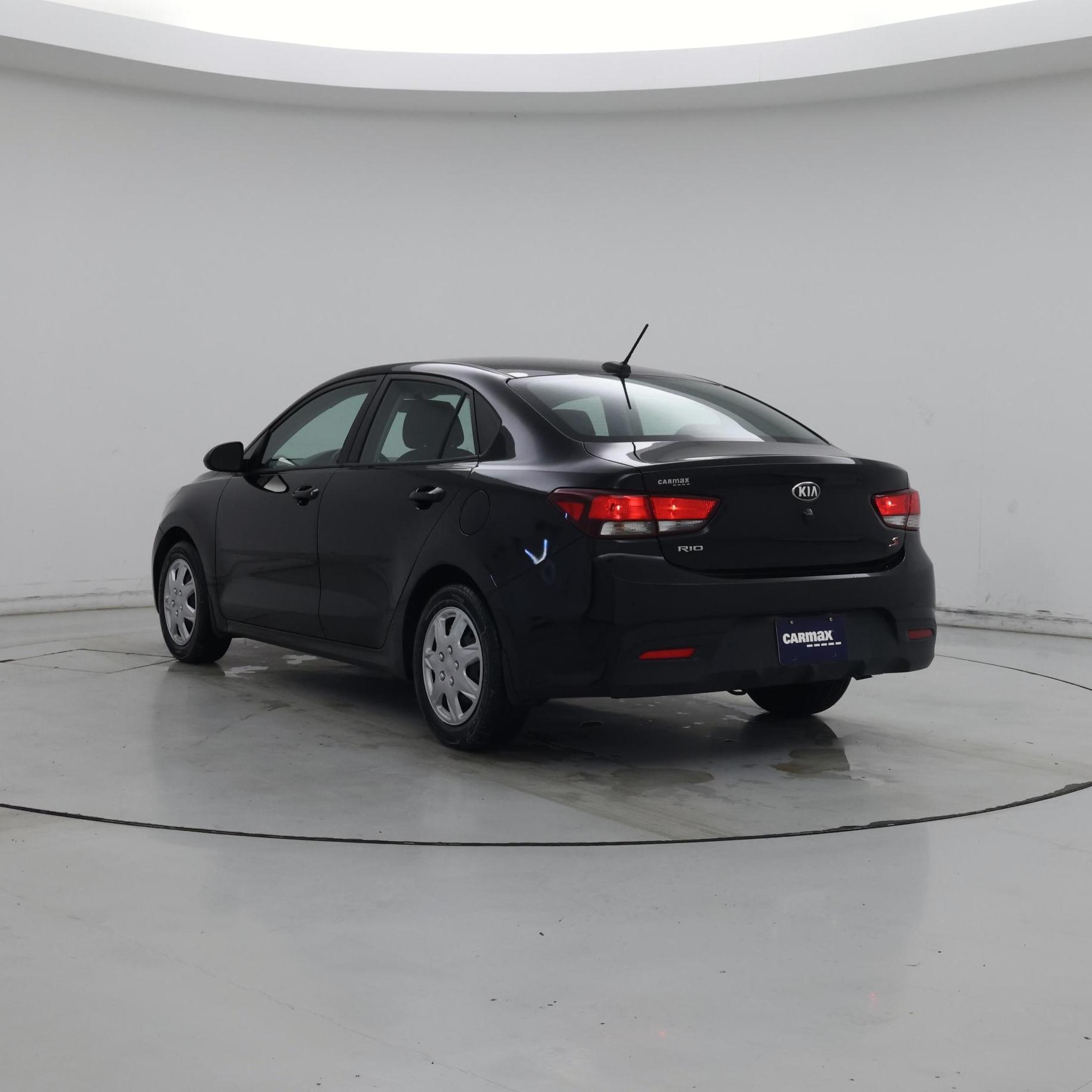 Thumbnail: 2020 Kia Rio - 2