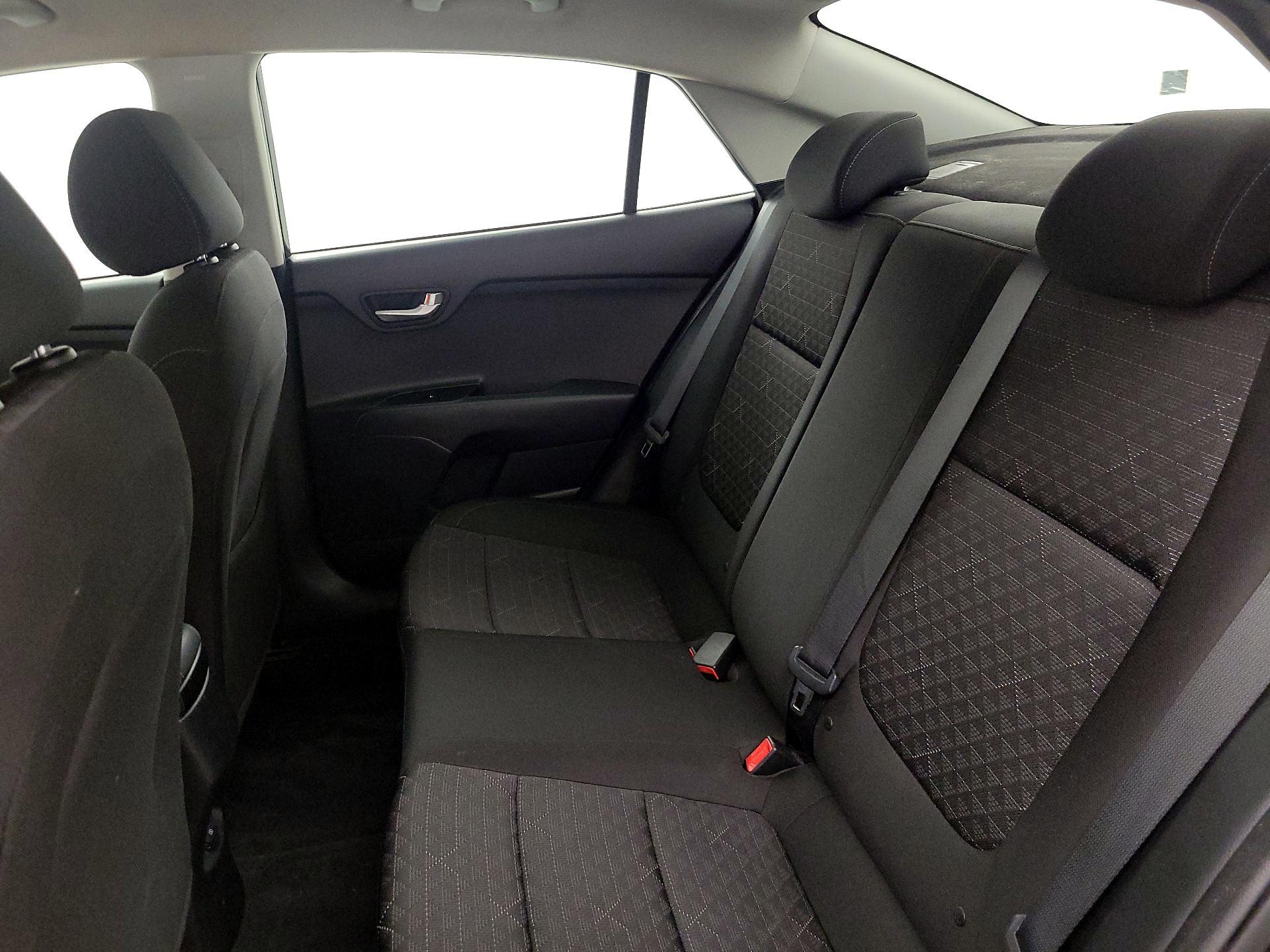 Thumbnail: 2020 Kia Rio - 19