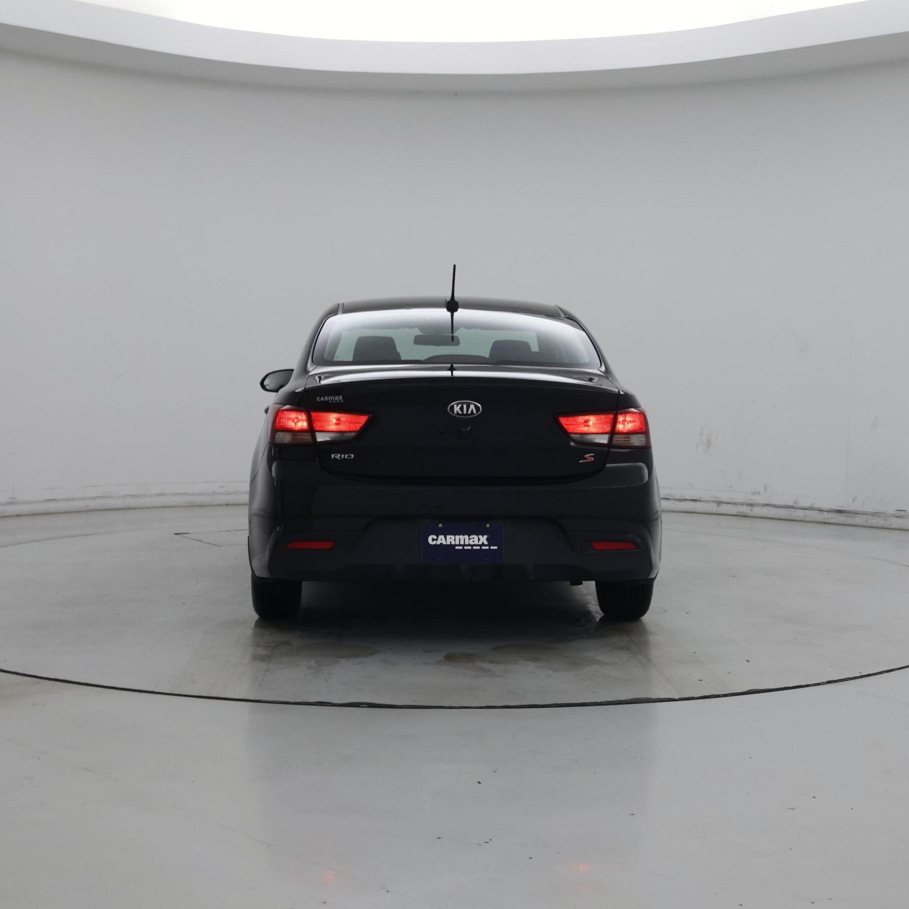 Thumbnail: 2020 Kia Rio - 6