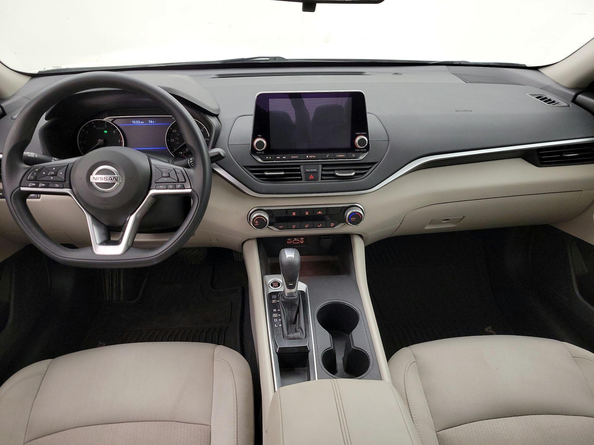 Thumbnail: 2019 Nissan Altima - 9