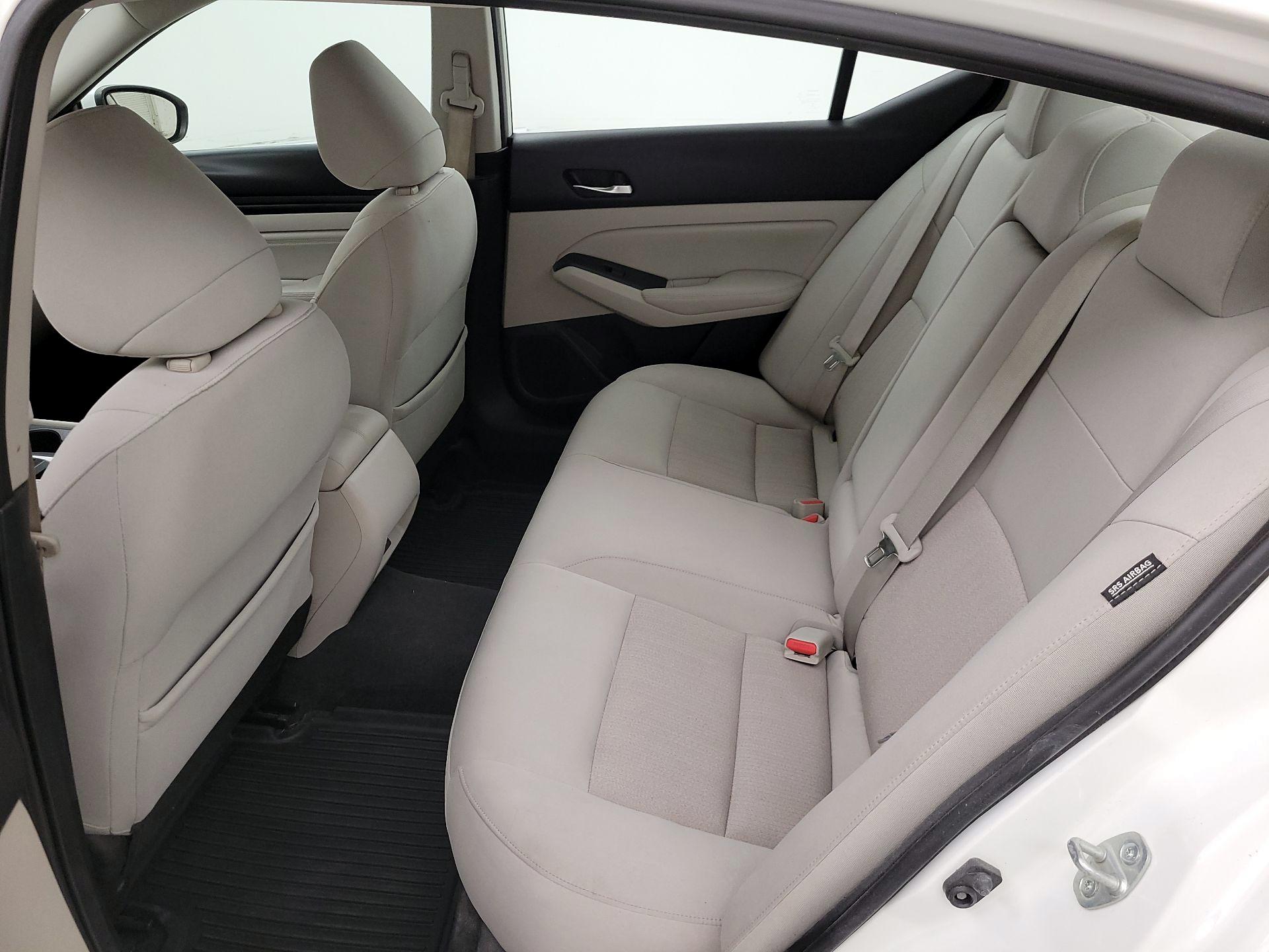 Thumbnail: 2019 Nissan Altima - 19