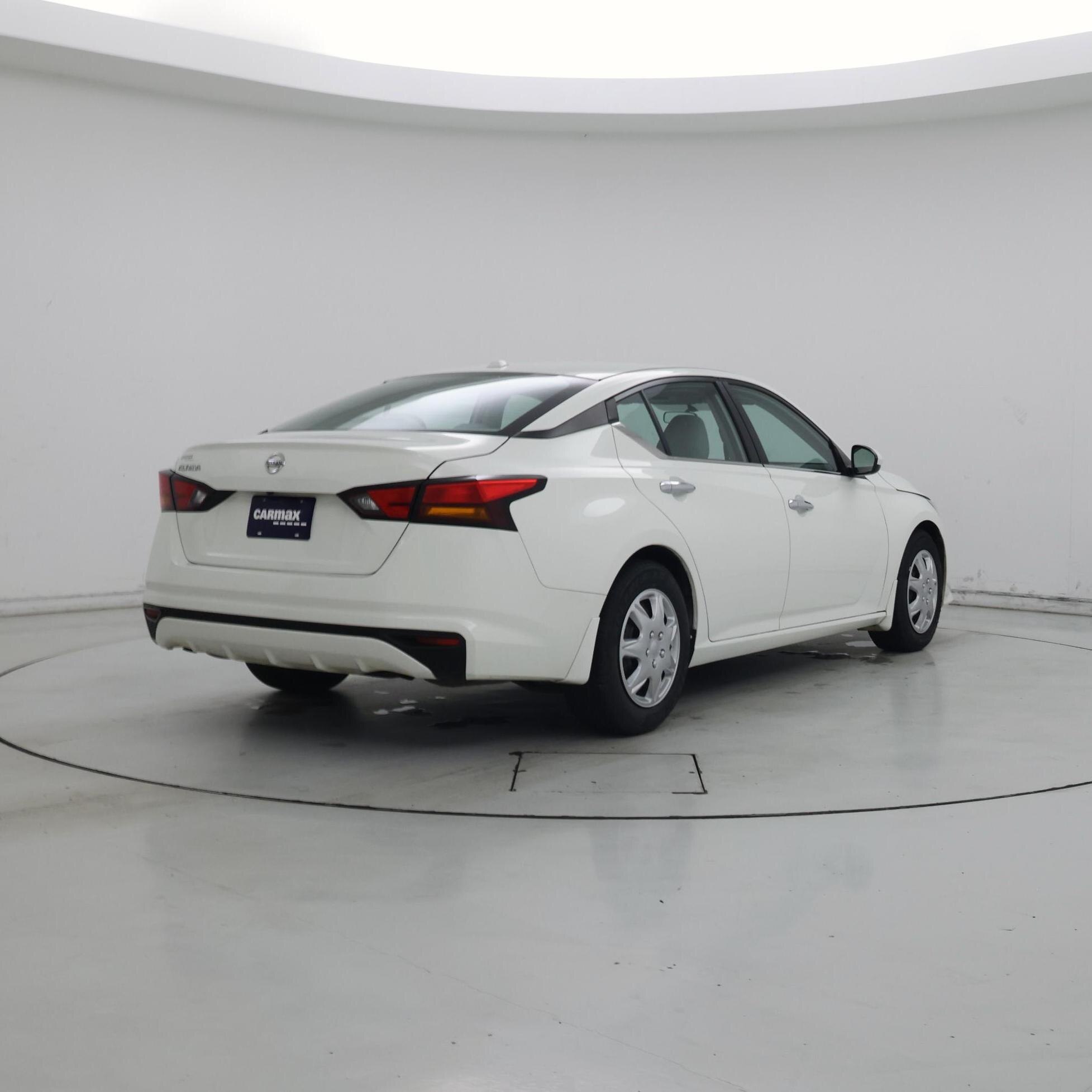 Thumbnail: 2019 Nissan Altima - 8