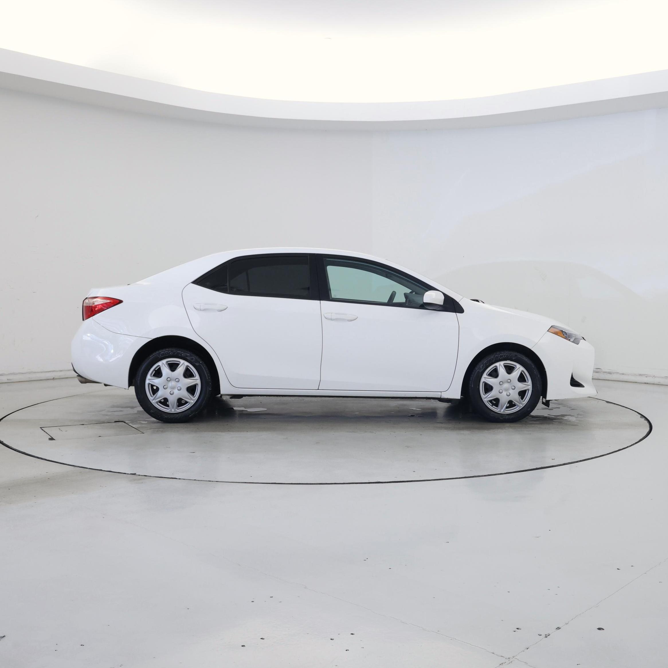 Thumbnail: 2017 Toyota Corolla - 7