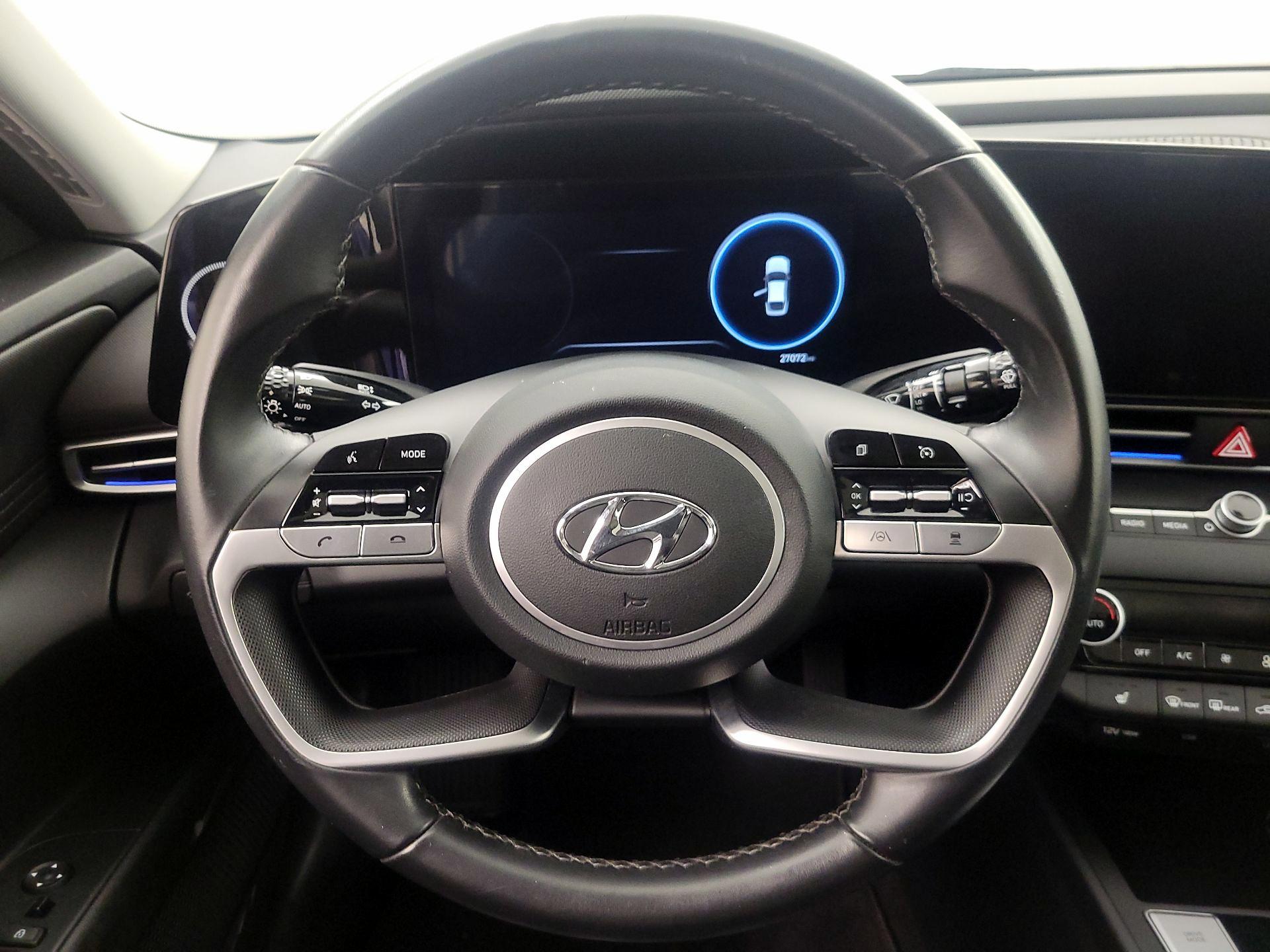 Thumbnail: 2023 Hyundai Elantra - 10