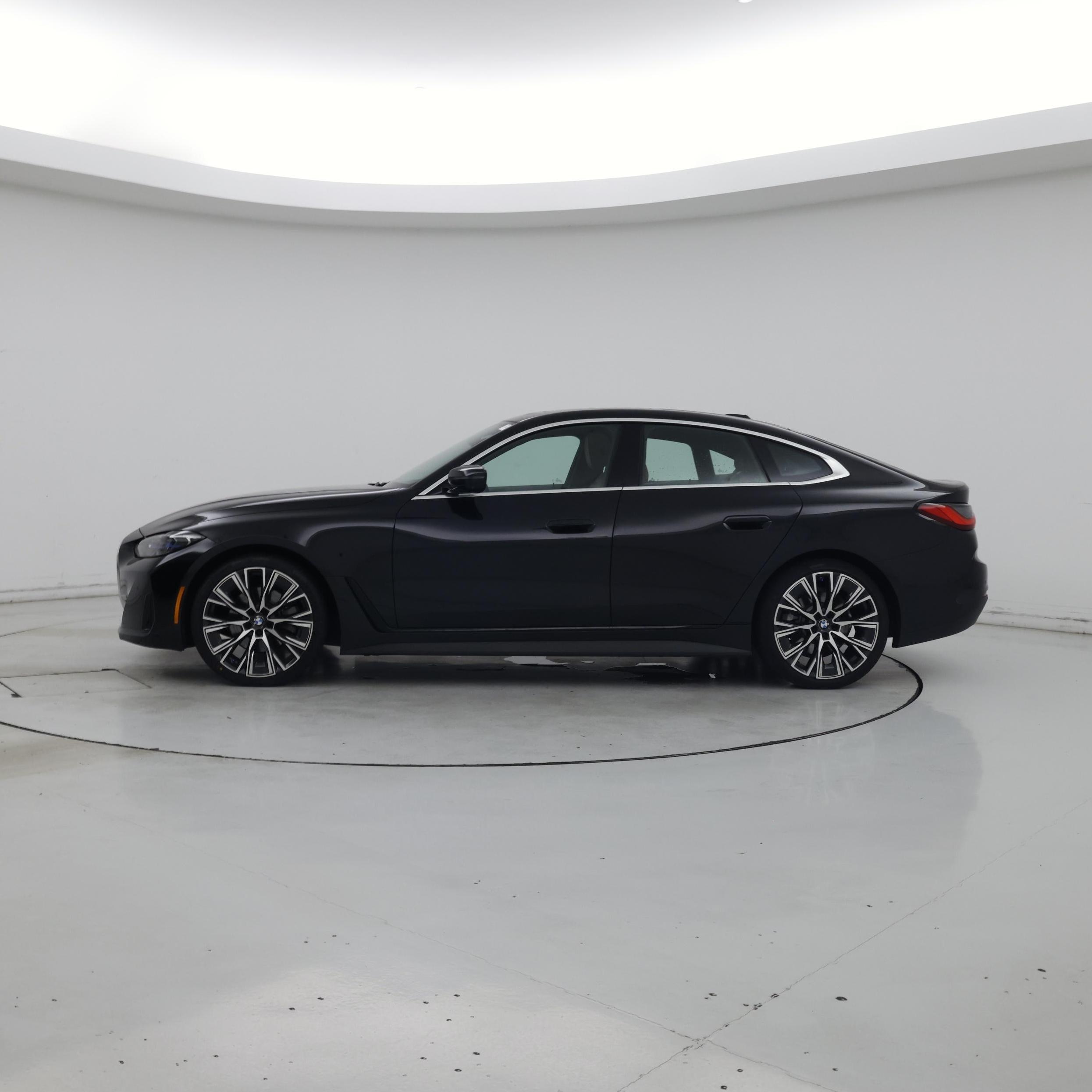 Thumbnail: 2023 BMW 4 Series - 3