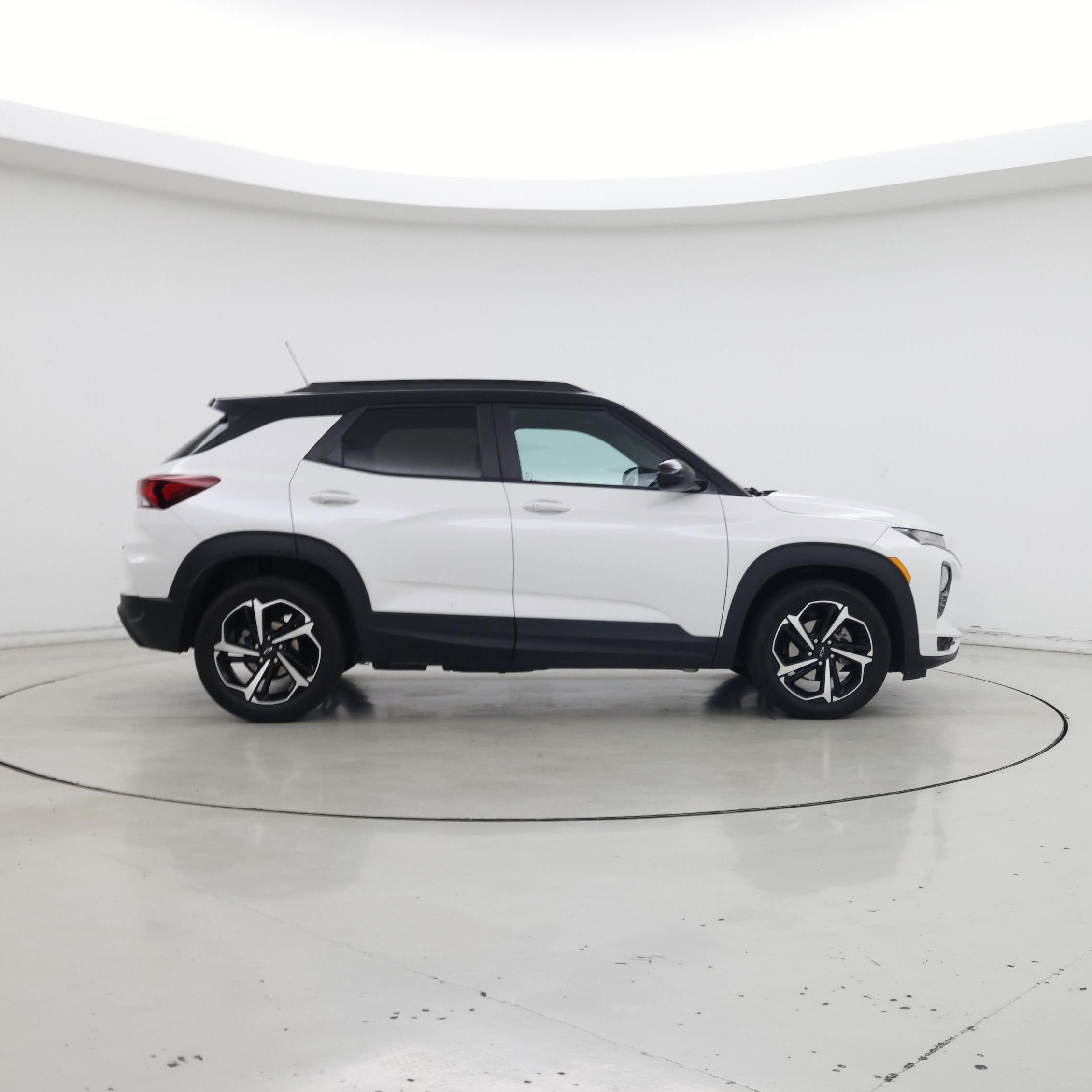 Thumbnail: 2023 Chevrolet TrailBlazer - 7