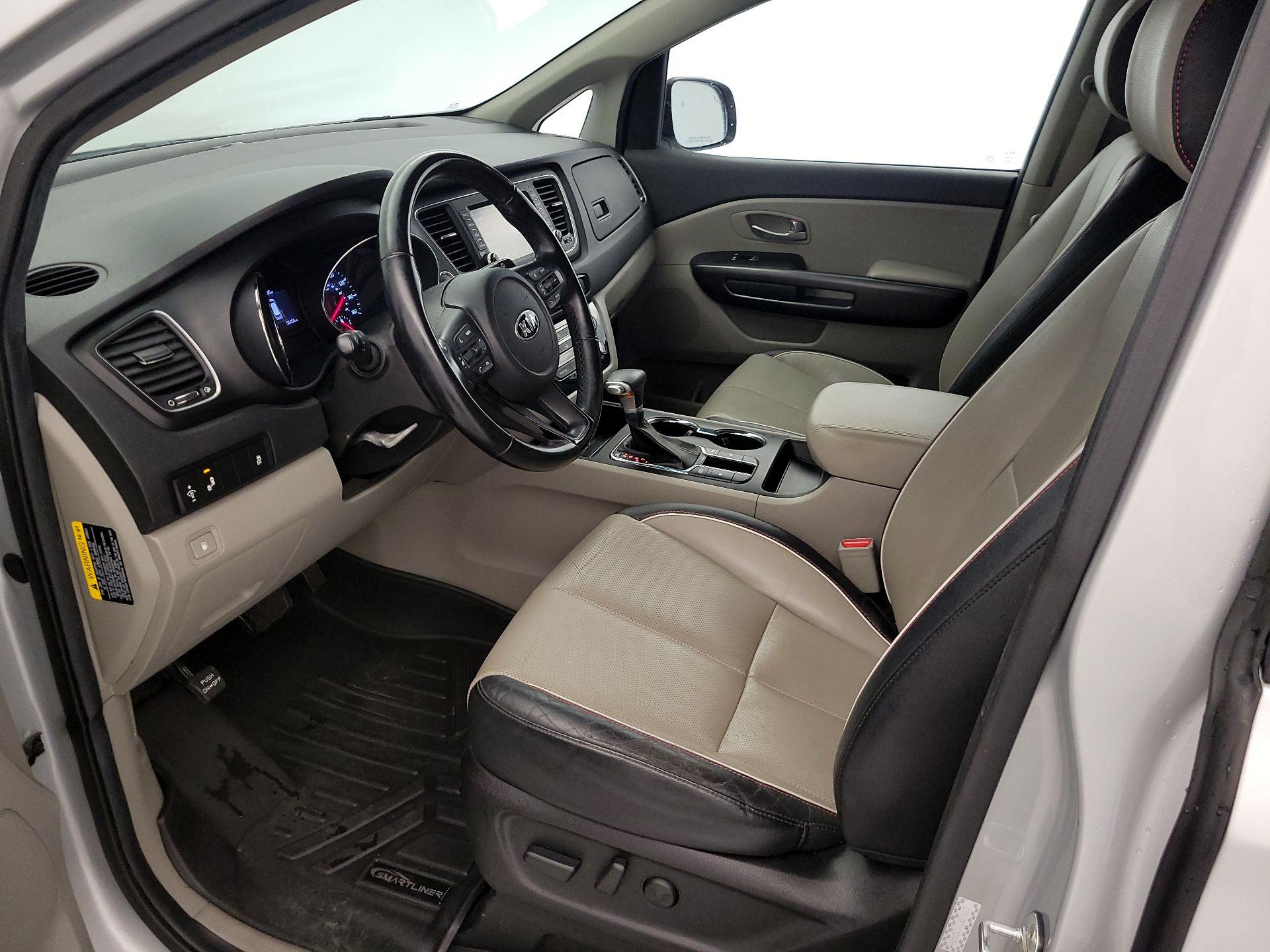 Thumbnail: 2020 Kia Sedona - 11