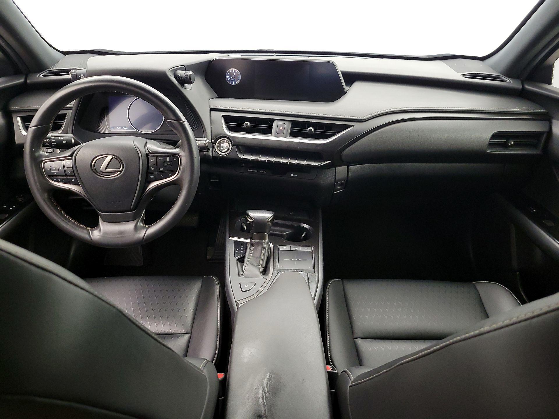 Thumbnail: 2020 Lexus UX - 9