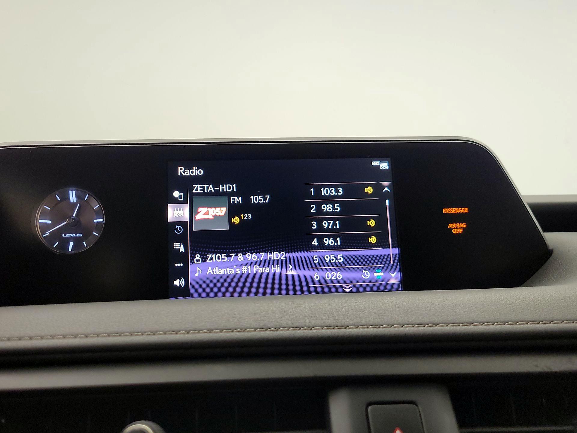 Thumbnail: 2020 Lexus UX - 14