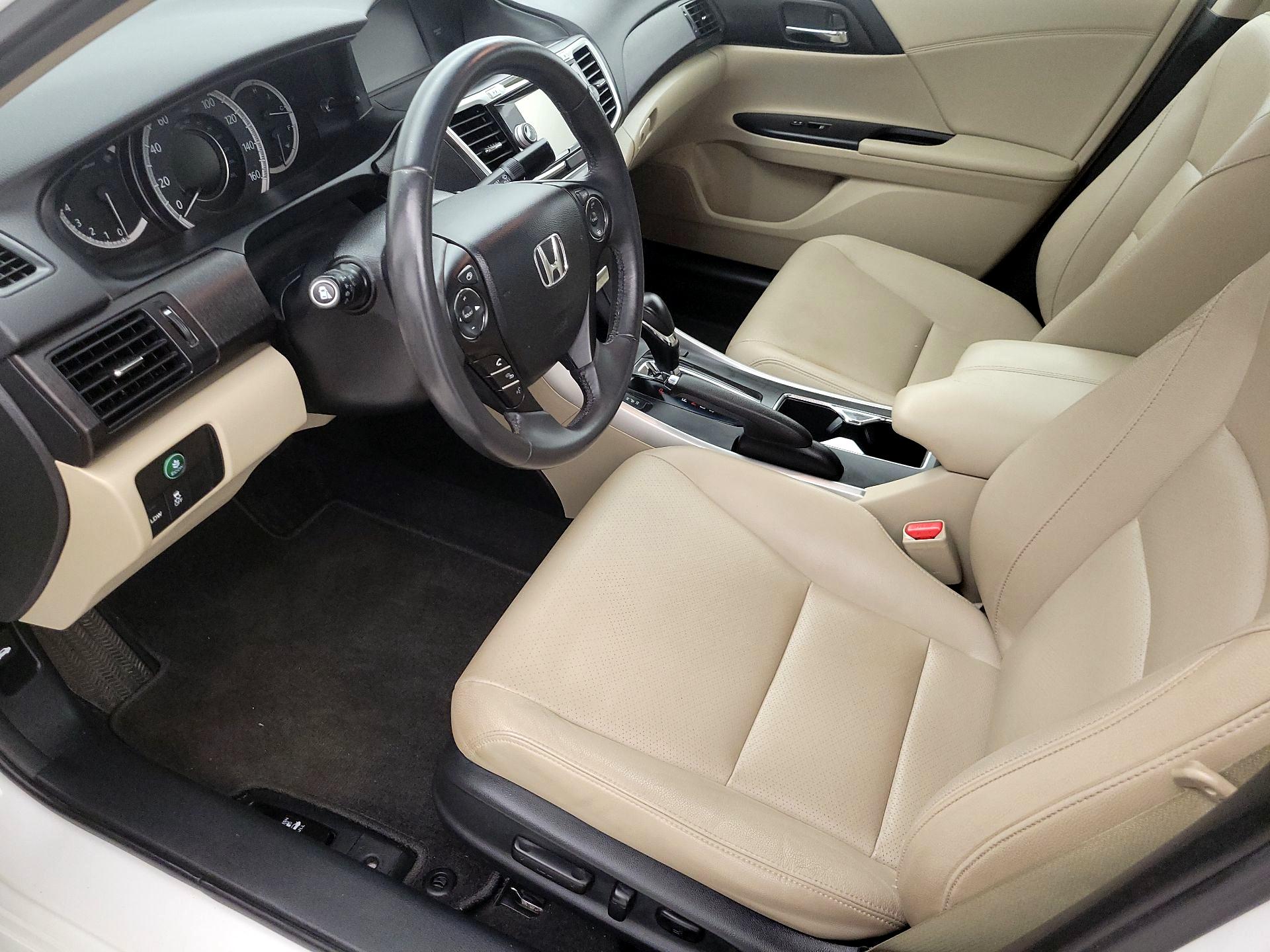Thumbnail: 2013 Honda Accord - 11