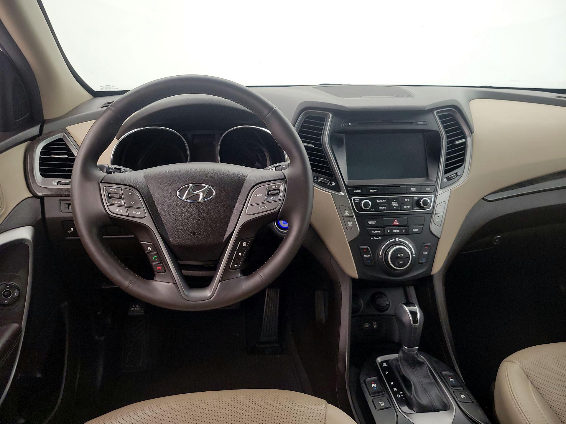 Thumbnail: 2017 Hyundai Santa Fe - 10
