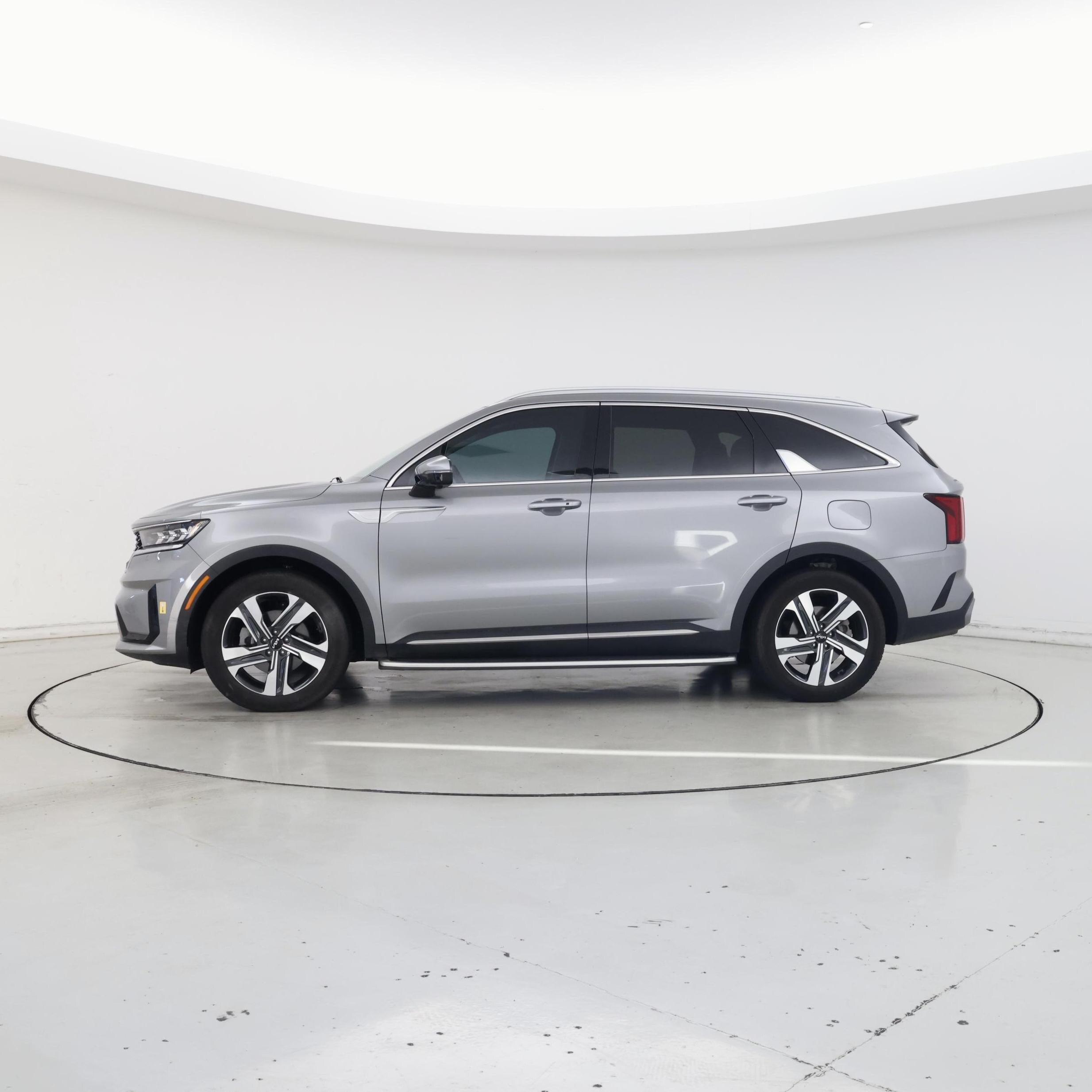 Thumbnail: 2024 Kia Sorento - 3