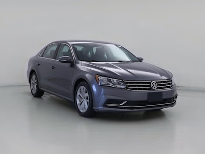 Gray 2018 Volkswagen Passat SE