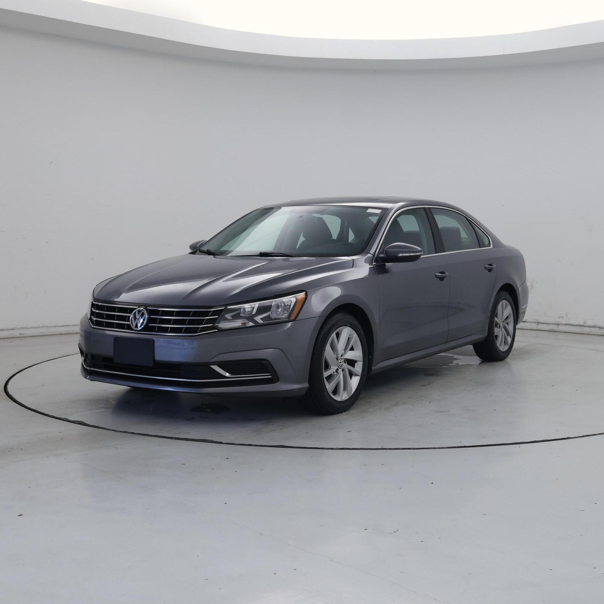 Thumbnail: 2018 Volkswagen Passat - 4