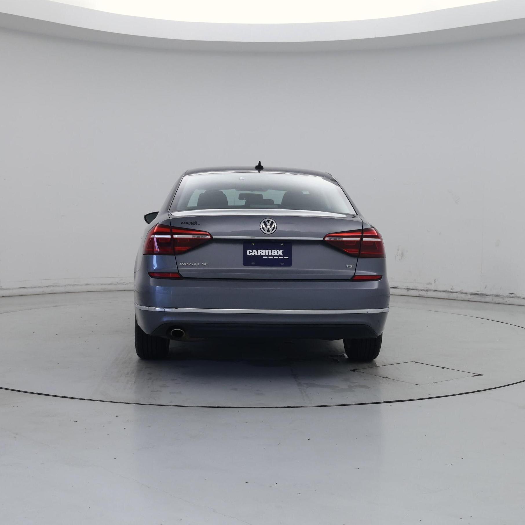 Thumbnail: 2018 Volkswagen Passat - 6