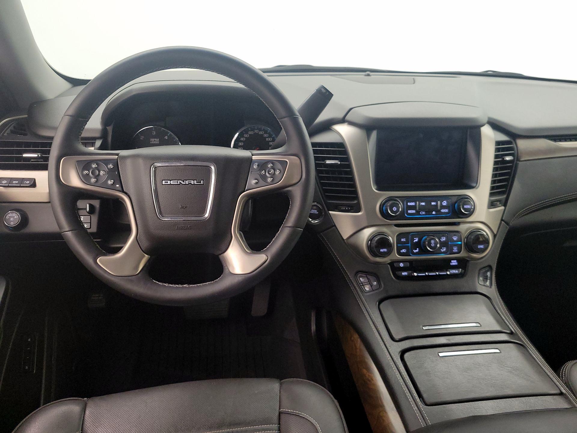 Thumbnail: 2019 GMC Yukon XL - 10