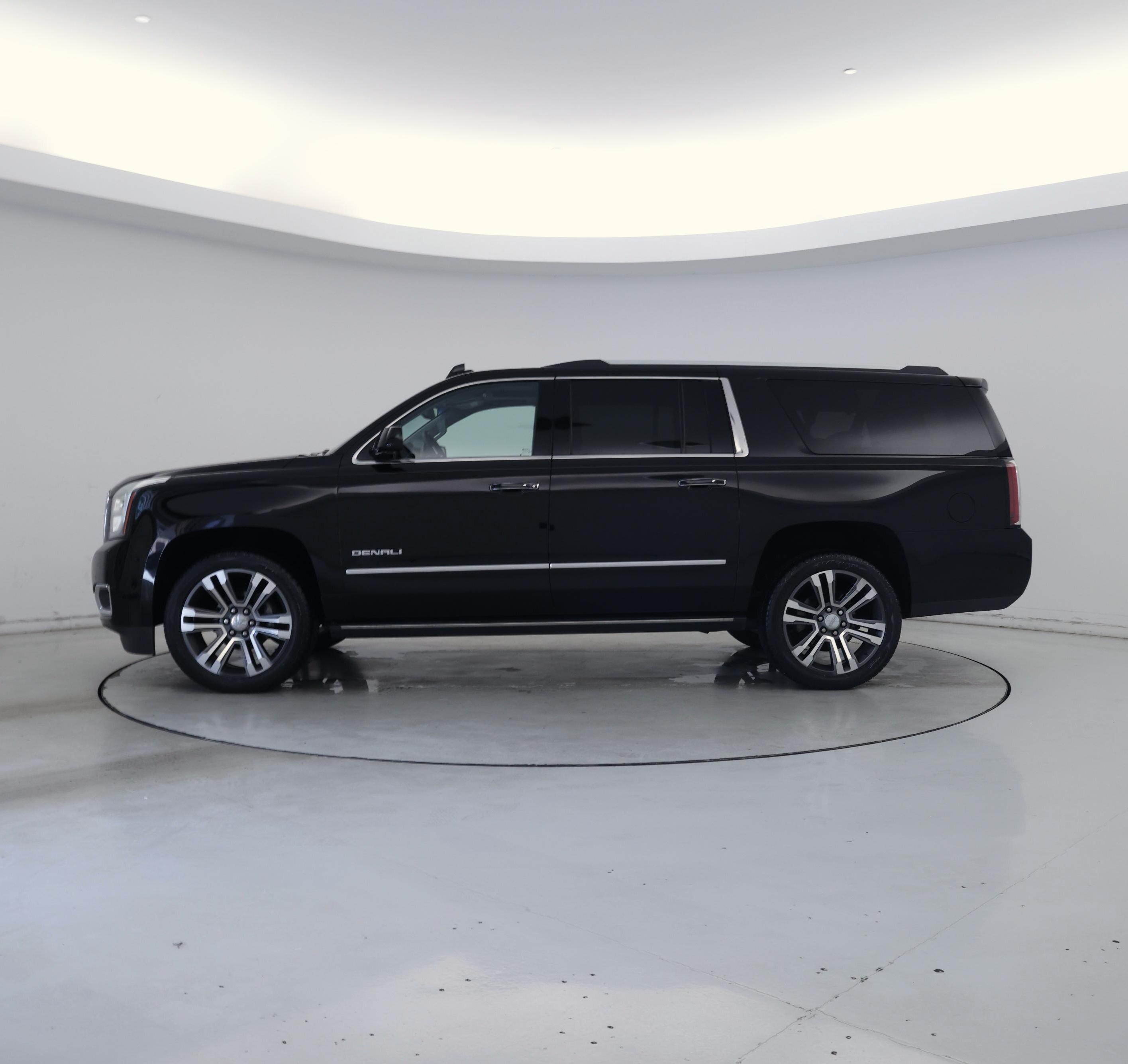 Thumbnail: 2019 GMC Yukon XL - 3