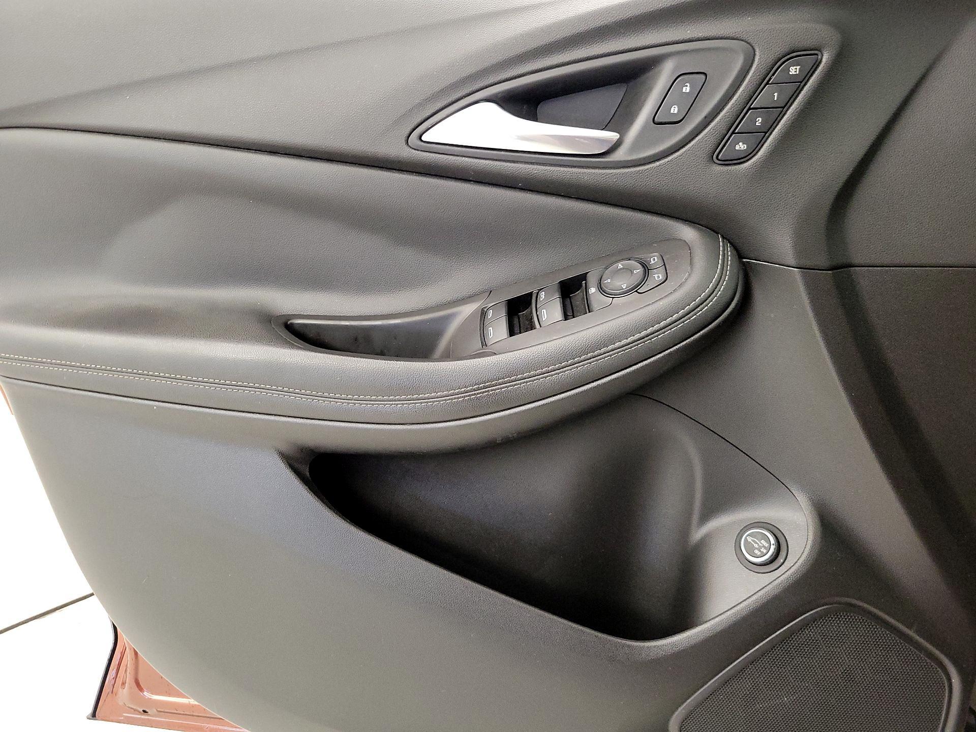 Thumbnail: 2021 Buick Encore GX - 12