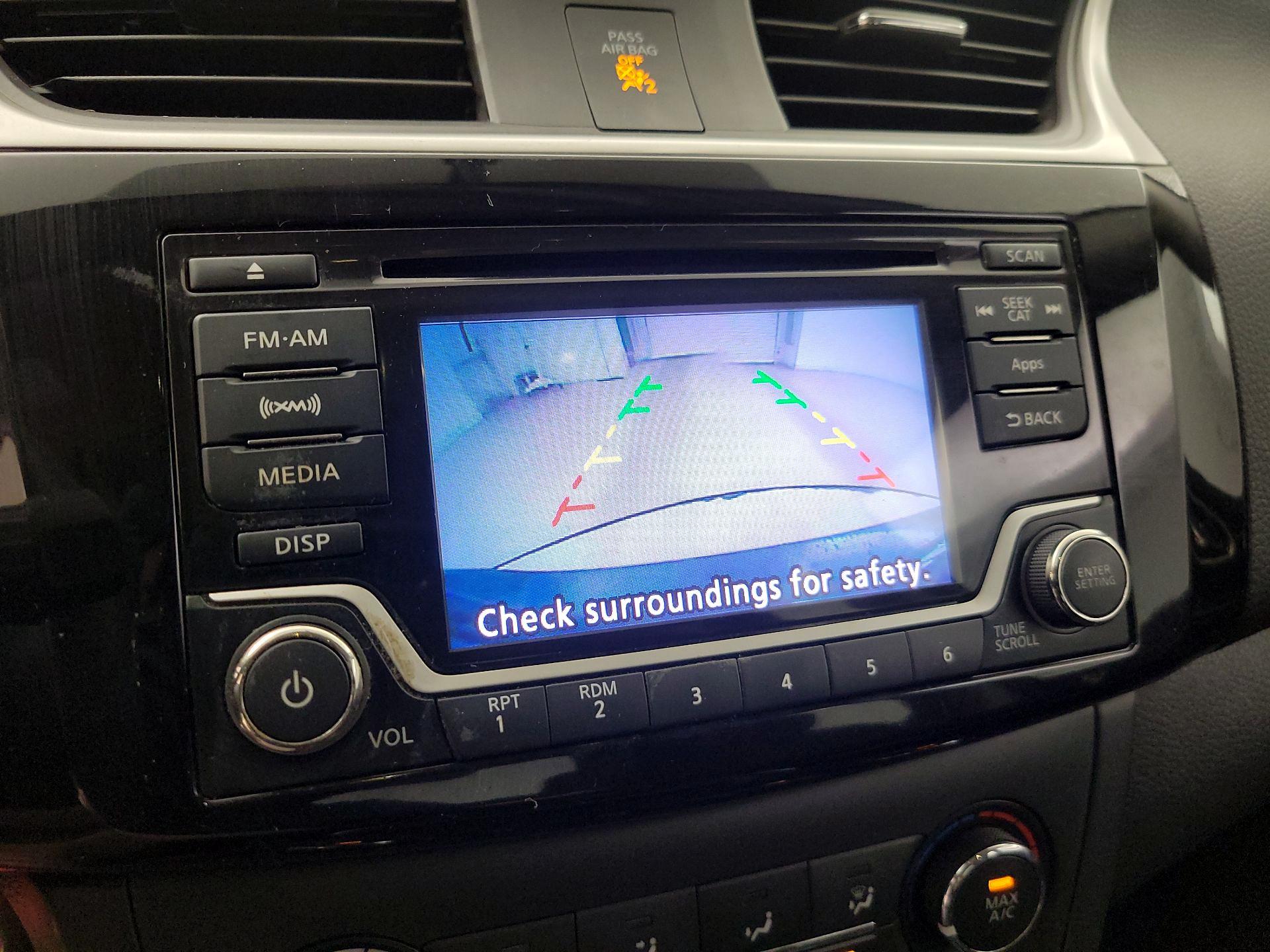 Thumbnail: 2016 Nissan Sentra - 14