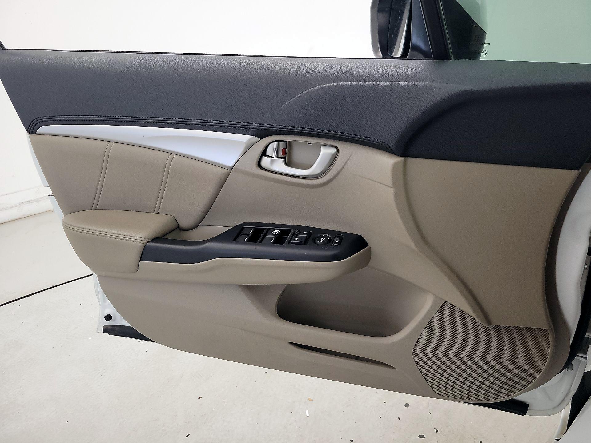 Thumbnail: 2015 Honda Civic - 12