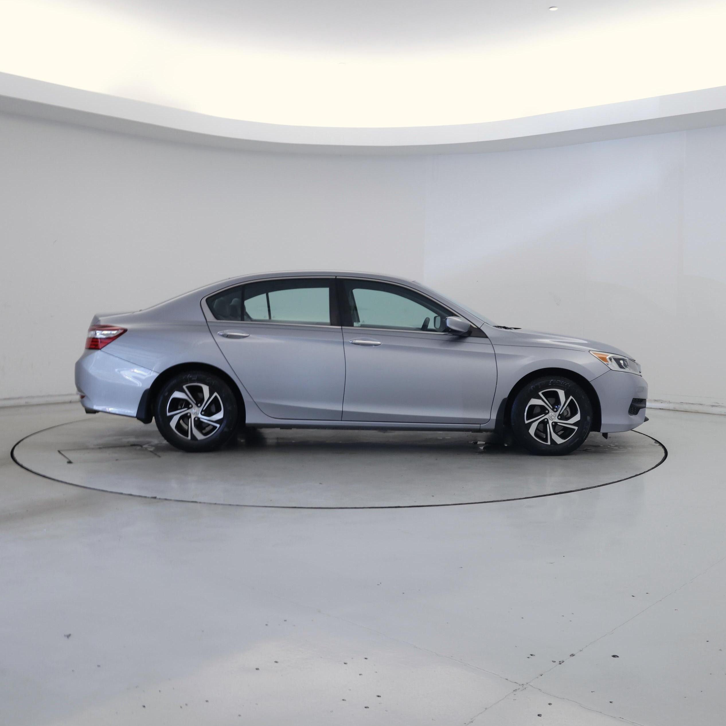 Thumbnail: 2017 Honda Accord - 7