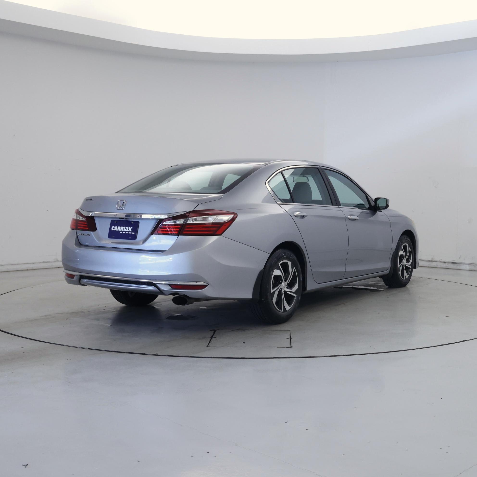 Thumbnail: 2017 Honda Accord - 8