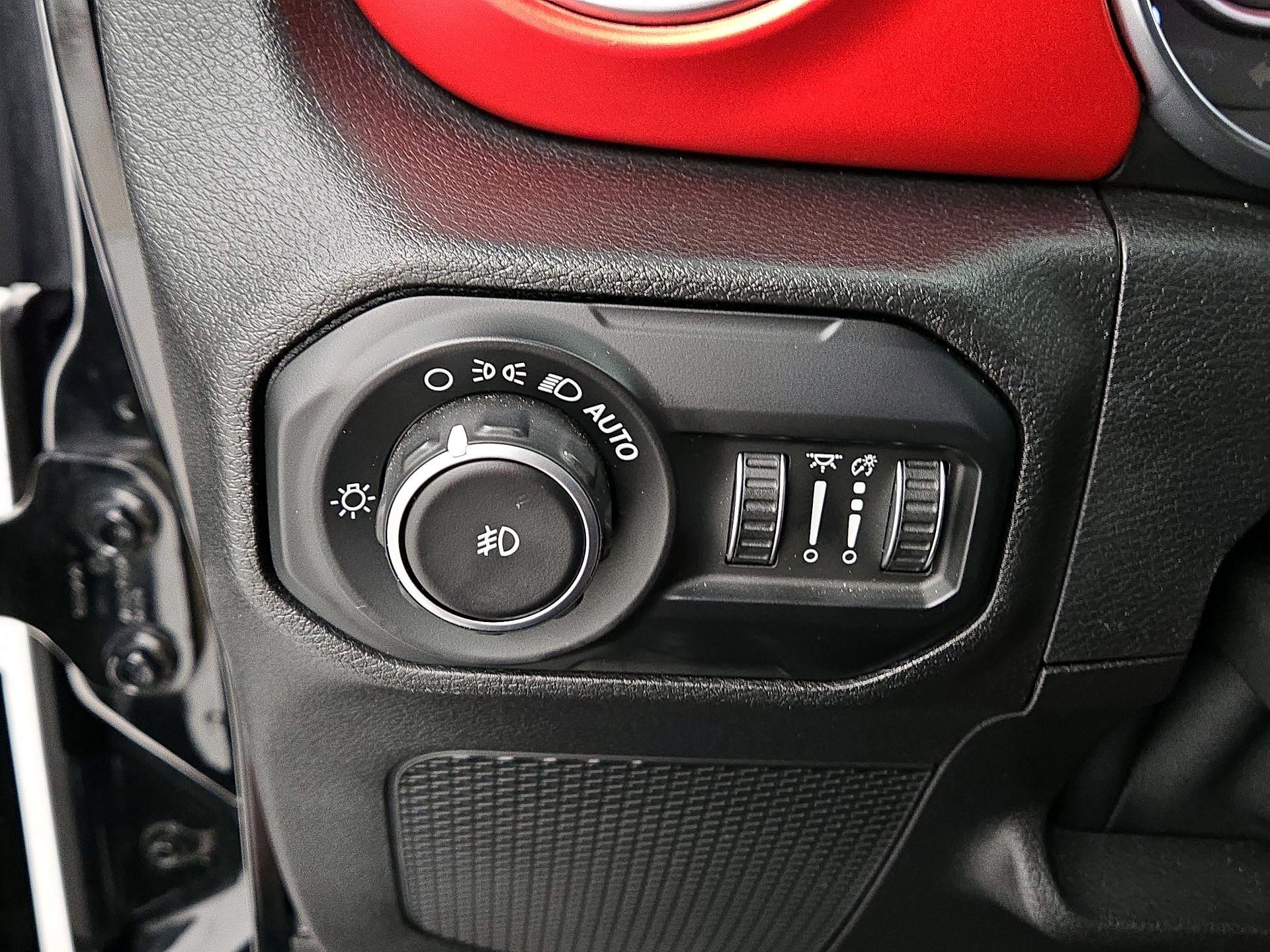 Thumbnail: 2021 Jeep Wrangler - 13