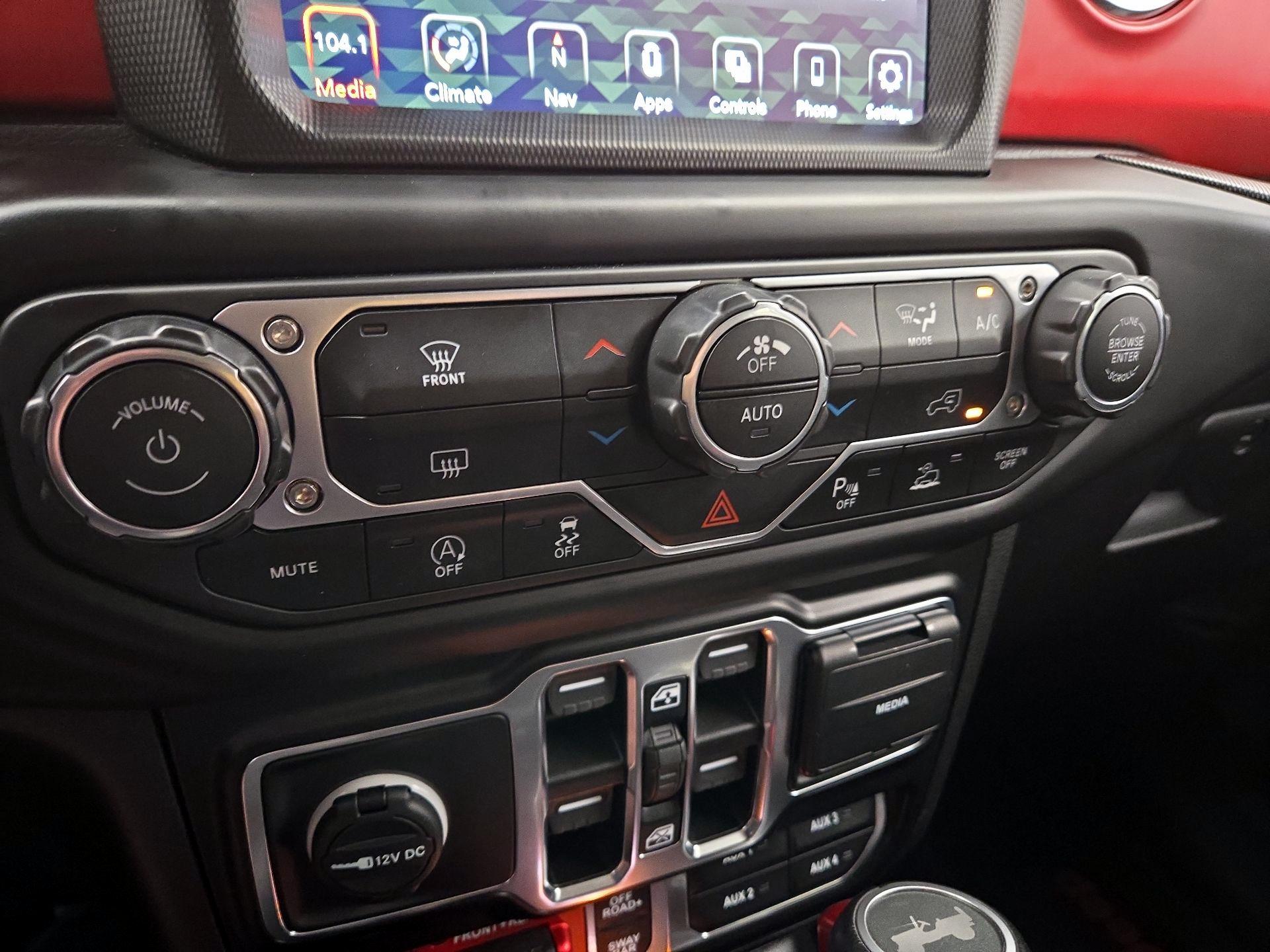 Thumbnail: 2021 Jeep Wrangler - 17
