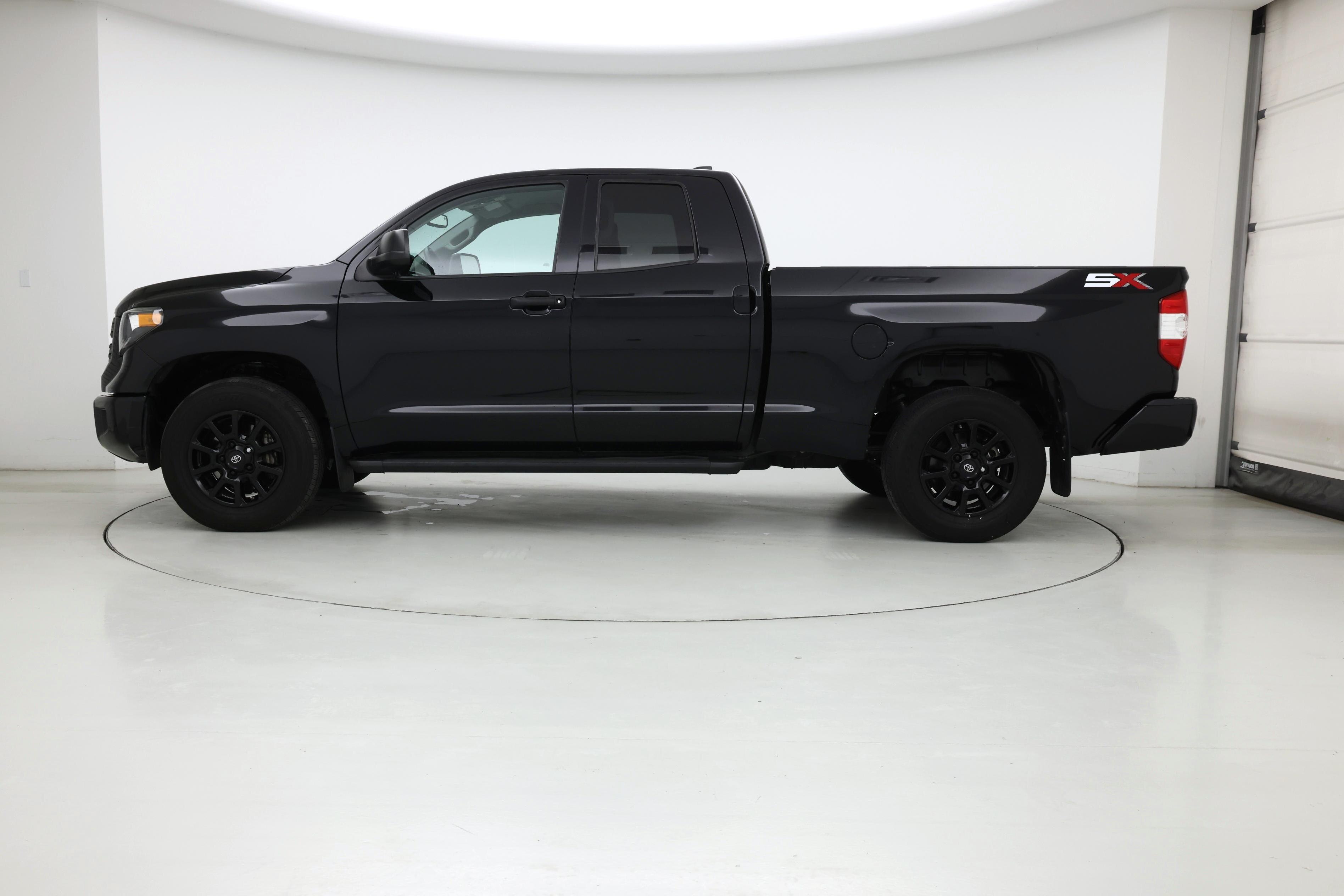 Thumbnail: 2021 Toyota Tundra - 3