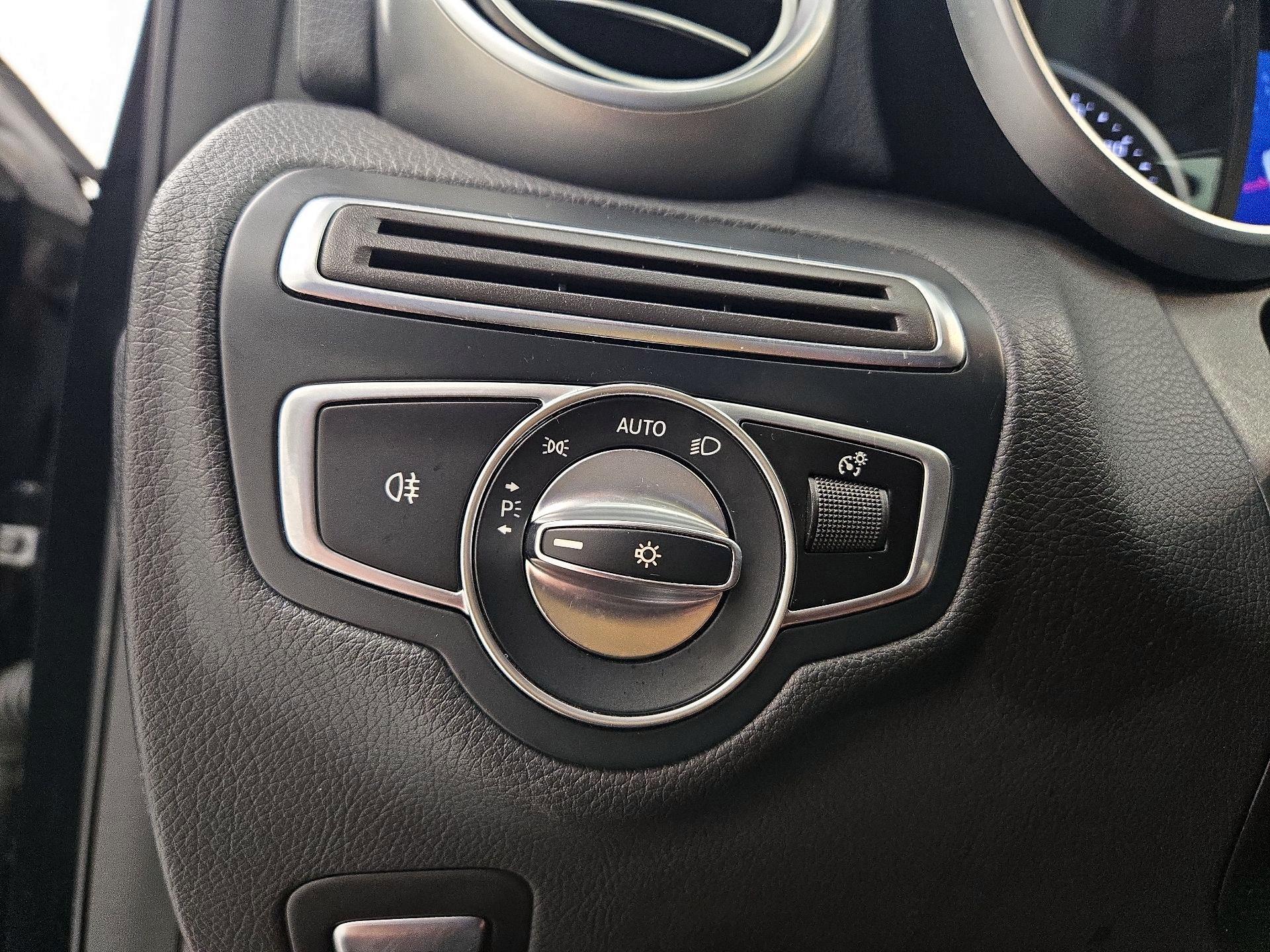 Thumbnail: 2019 Mercedes-Benz C-Class - 13