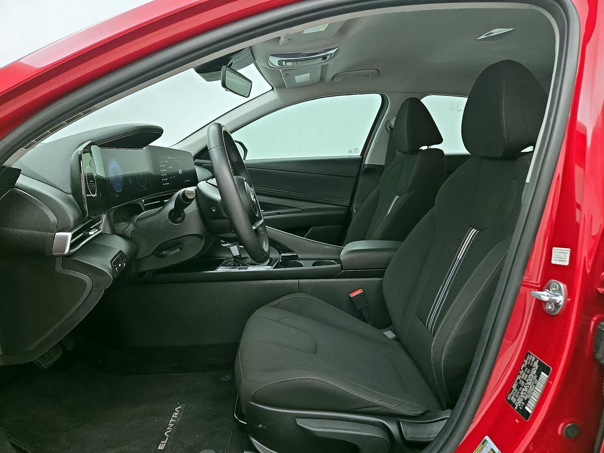 Thumbnail: 2023 Hyundai Elantra - 11