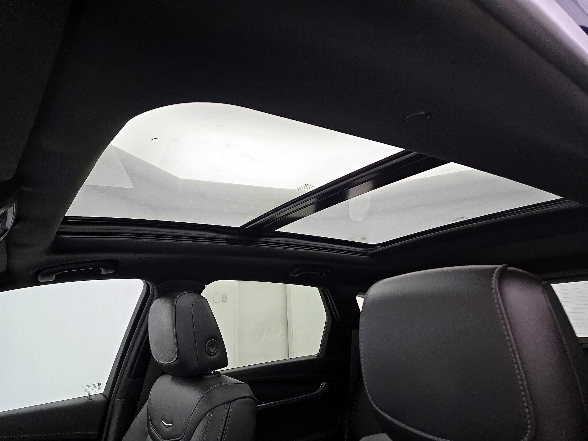 Thumbnail: 2023 Cadillac XT5 - 20