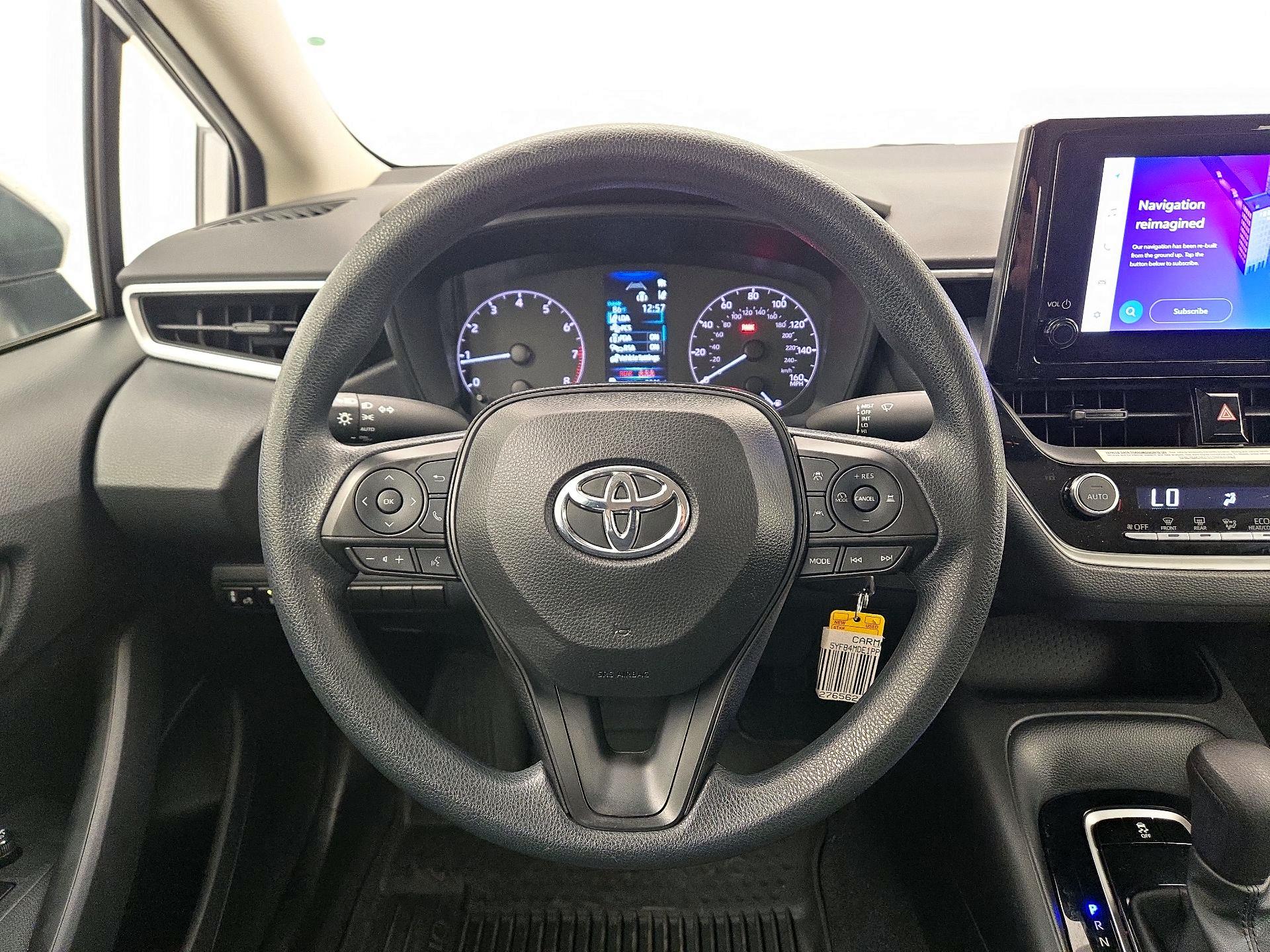 Thumbnail: 2023 Toyota Corolla - 10