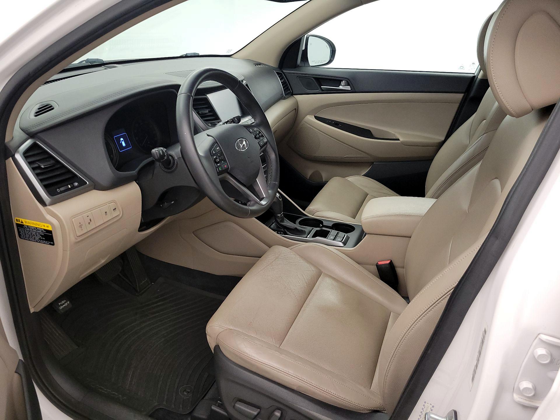 Thumbnail: 2016 Hyundai Tucson - 11