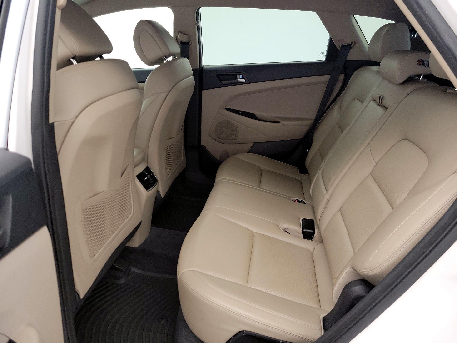 Thumbnail: 2016 Hyundai Tucson - 20