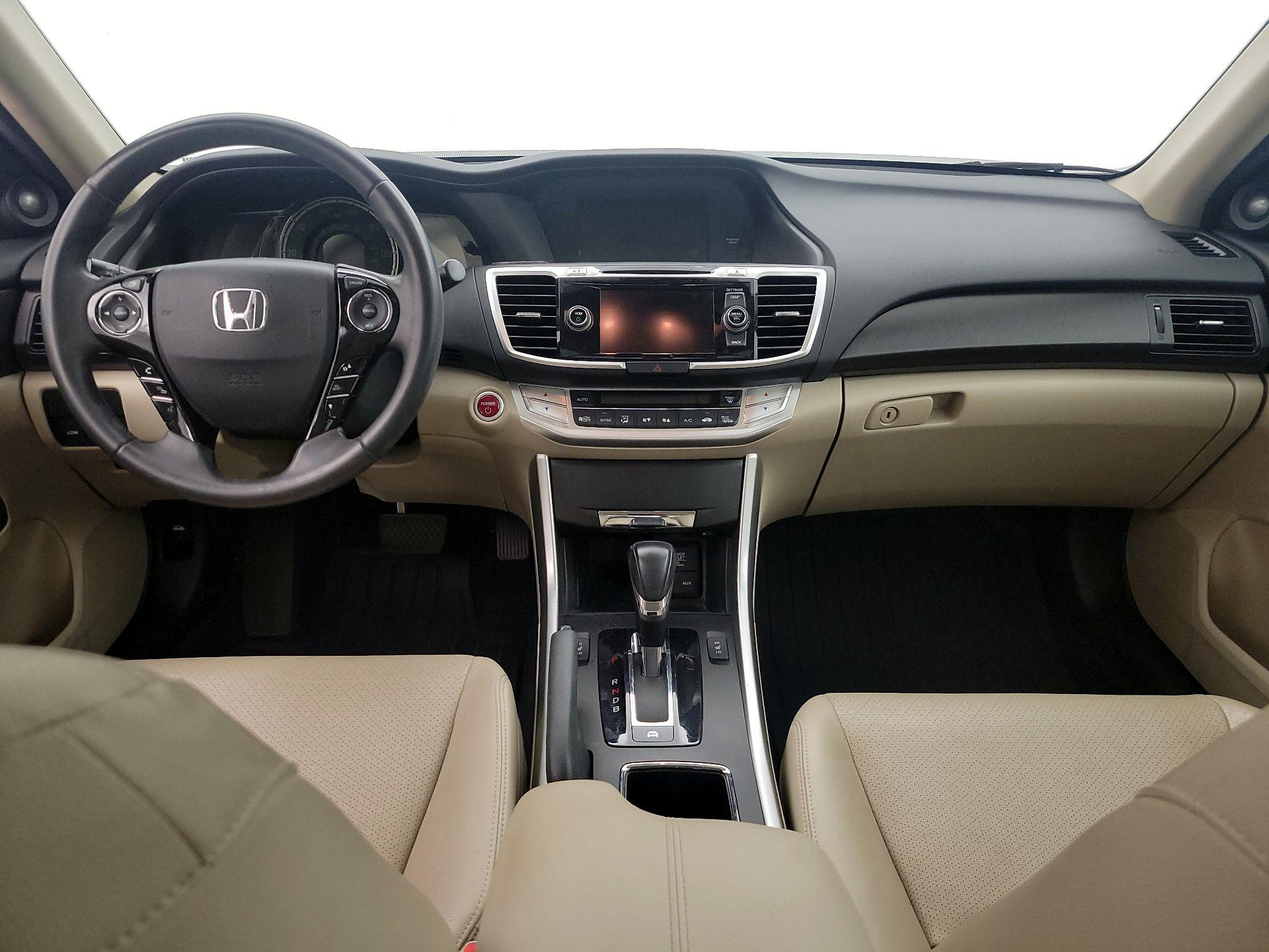 Thumbnail: 2015 Honda Accord - 9