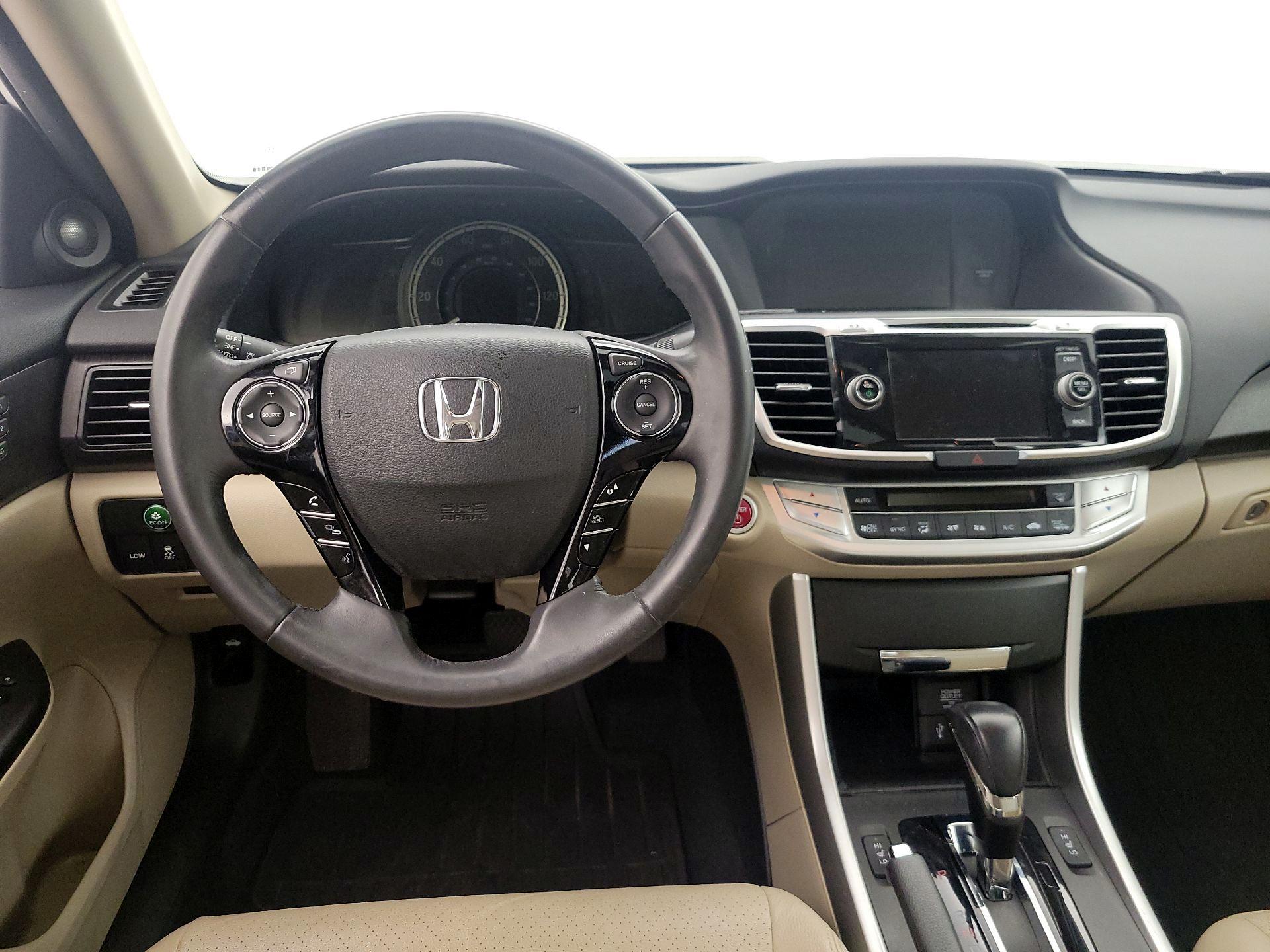 Thumbnail: 2015 Honda Accord - 10
