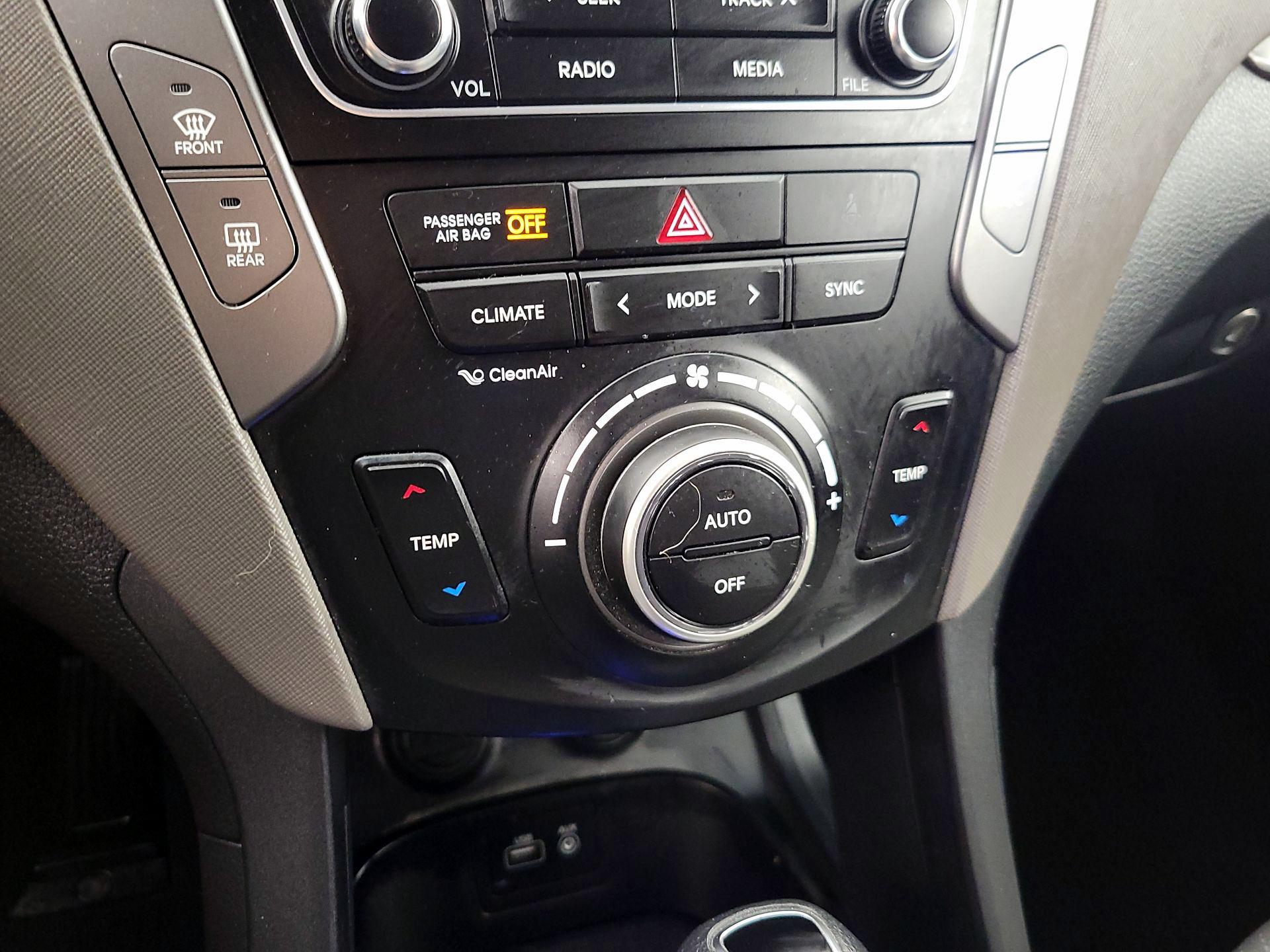 Thumbnail: 2018 Hyundai Santa Fe - 16