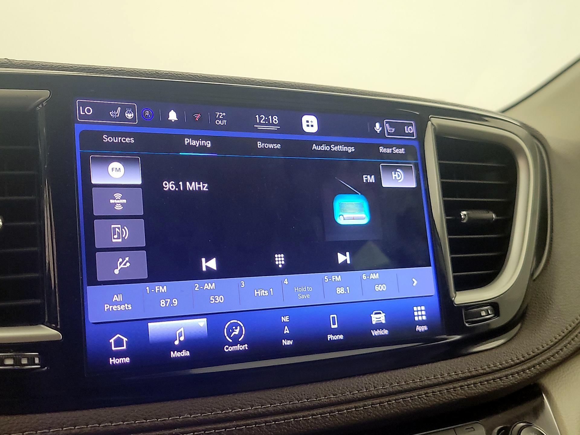 Thumbnail: 2021 Chrysler Pacifica - 16