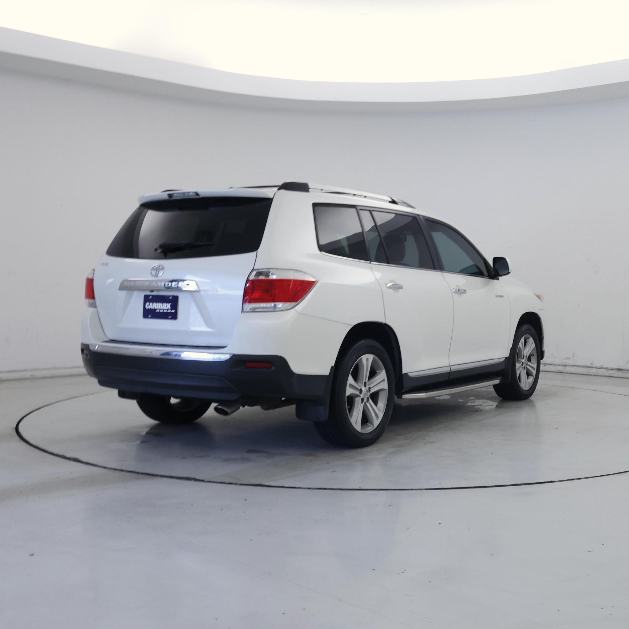 Thumbnail: 2013 Toyota Highlander - 8