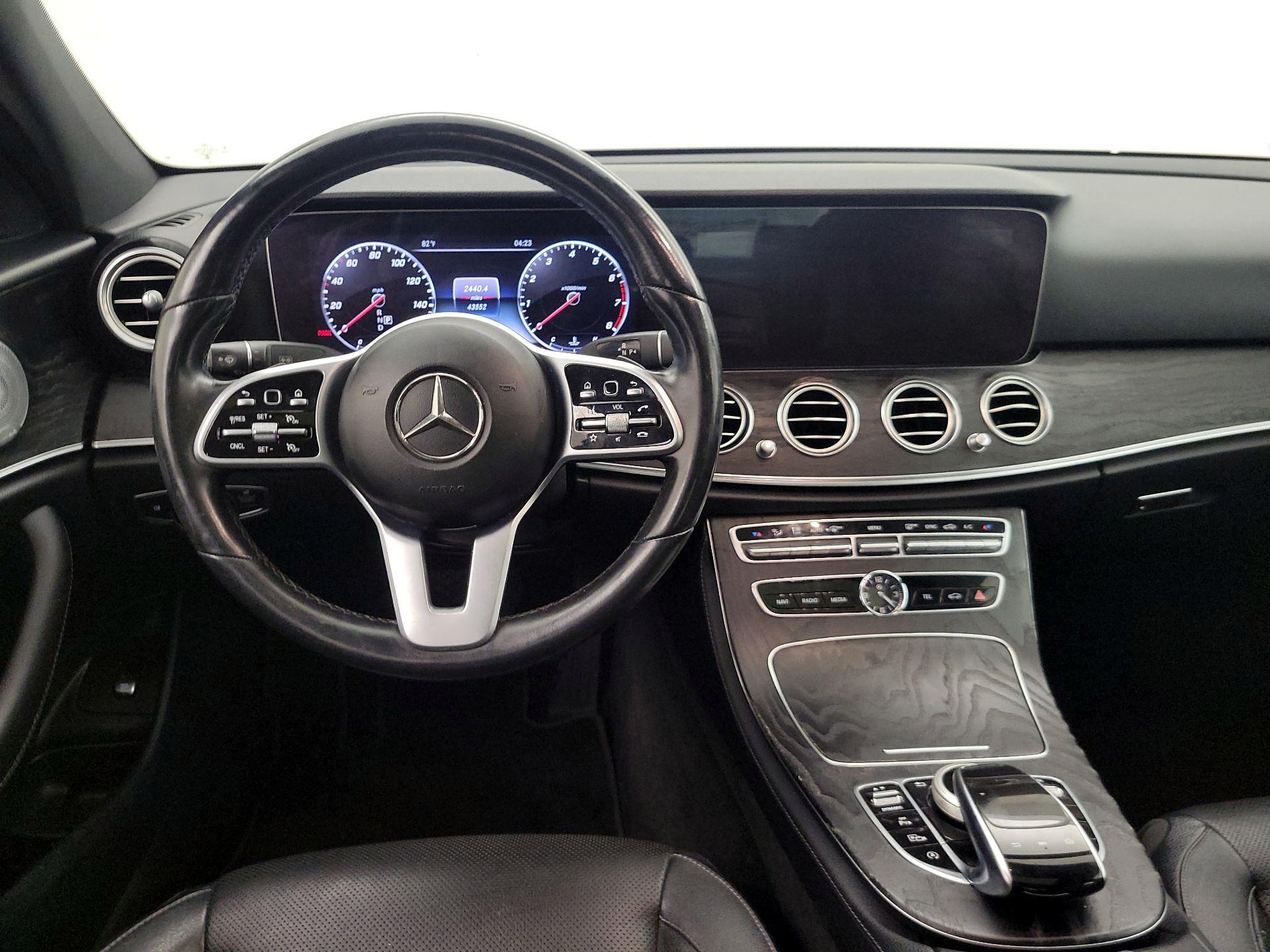 Thumbnail: 2019 Mercedes-Benz E-Class - 10